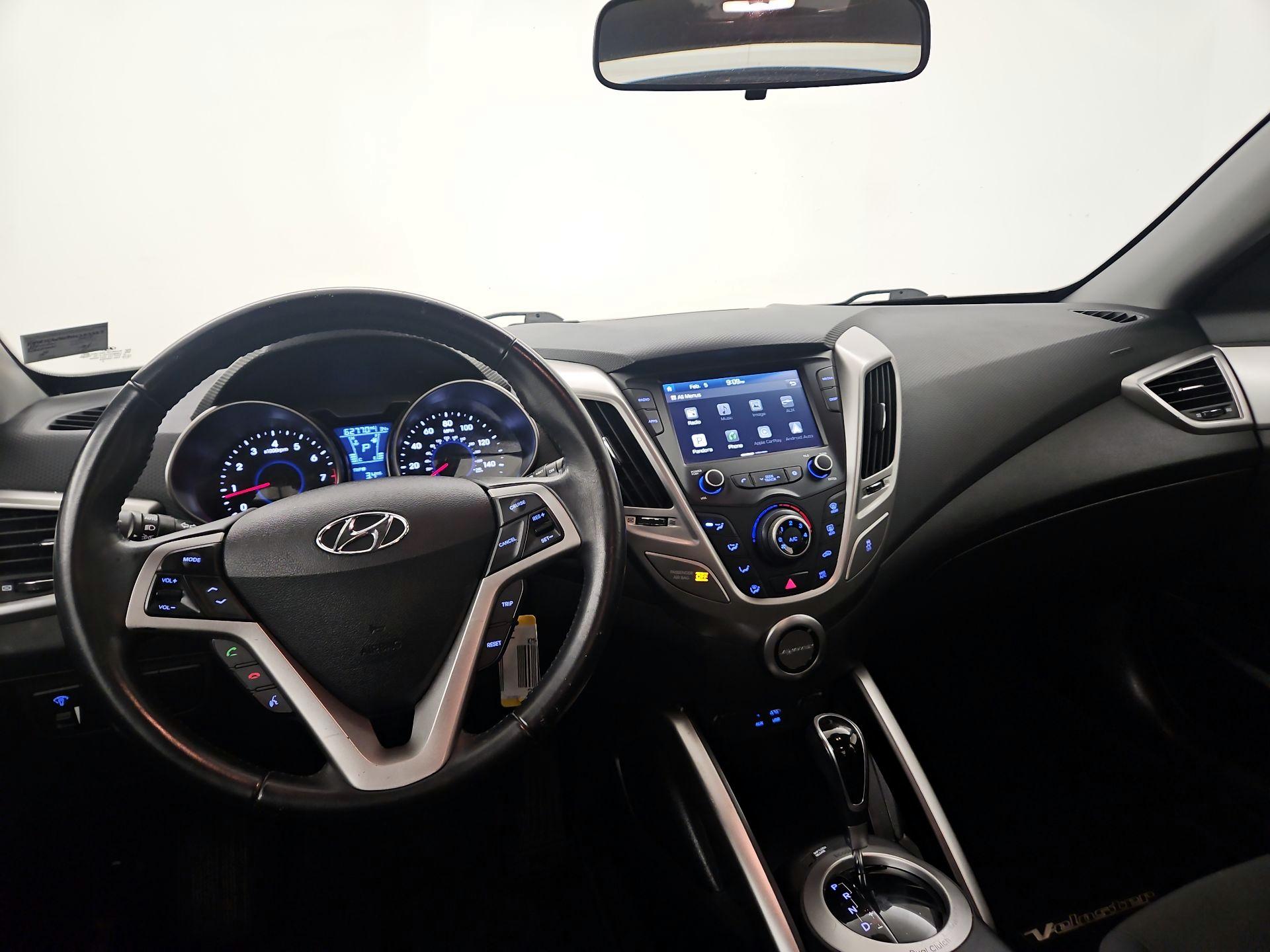 Thumbnail: 2017 Hyundai Veloster - 10