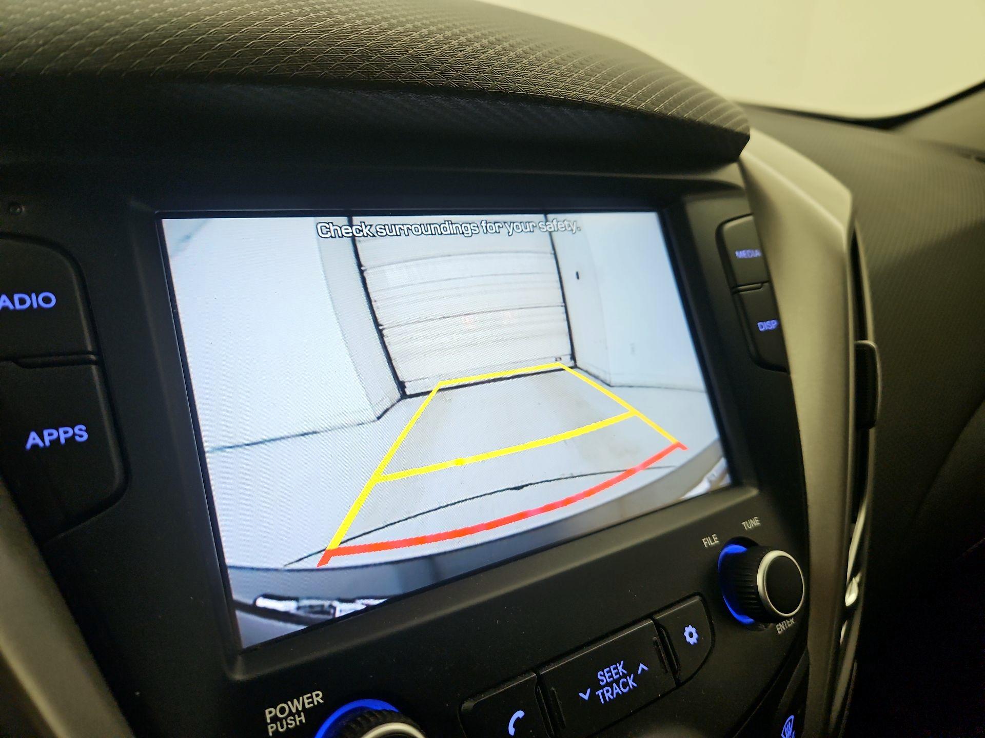 Thumbnail: 2017 Hyundai Veloster - 14