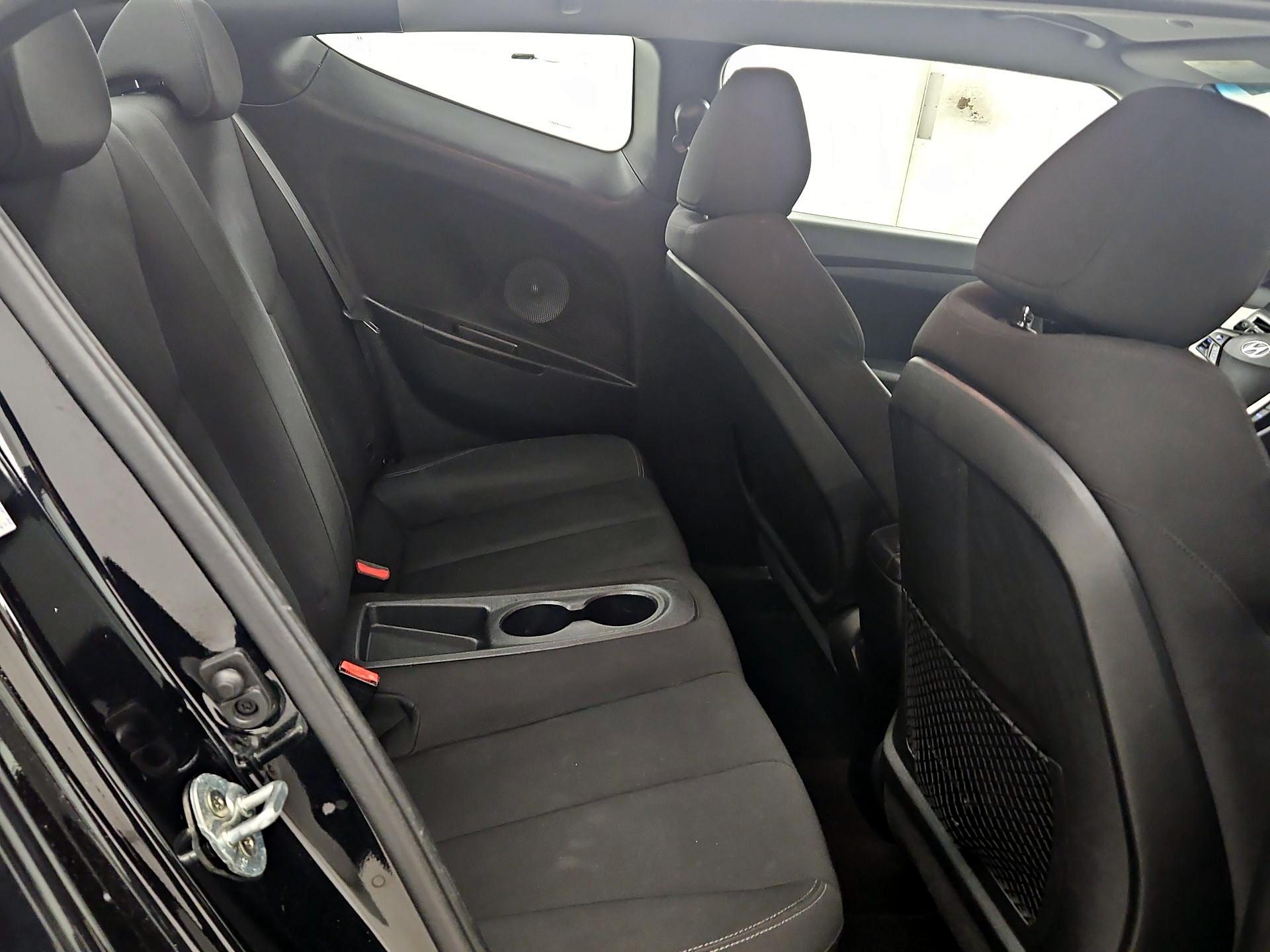 Thumbnail: 2017 Hyundai Veloster - 19