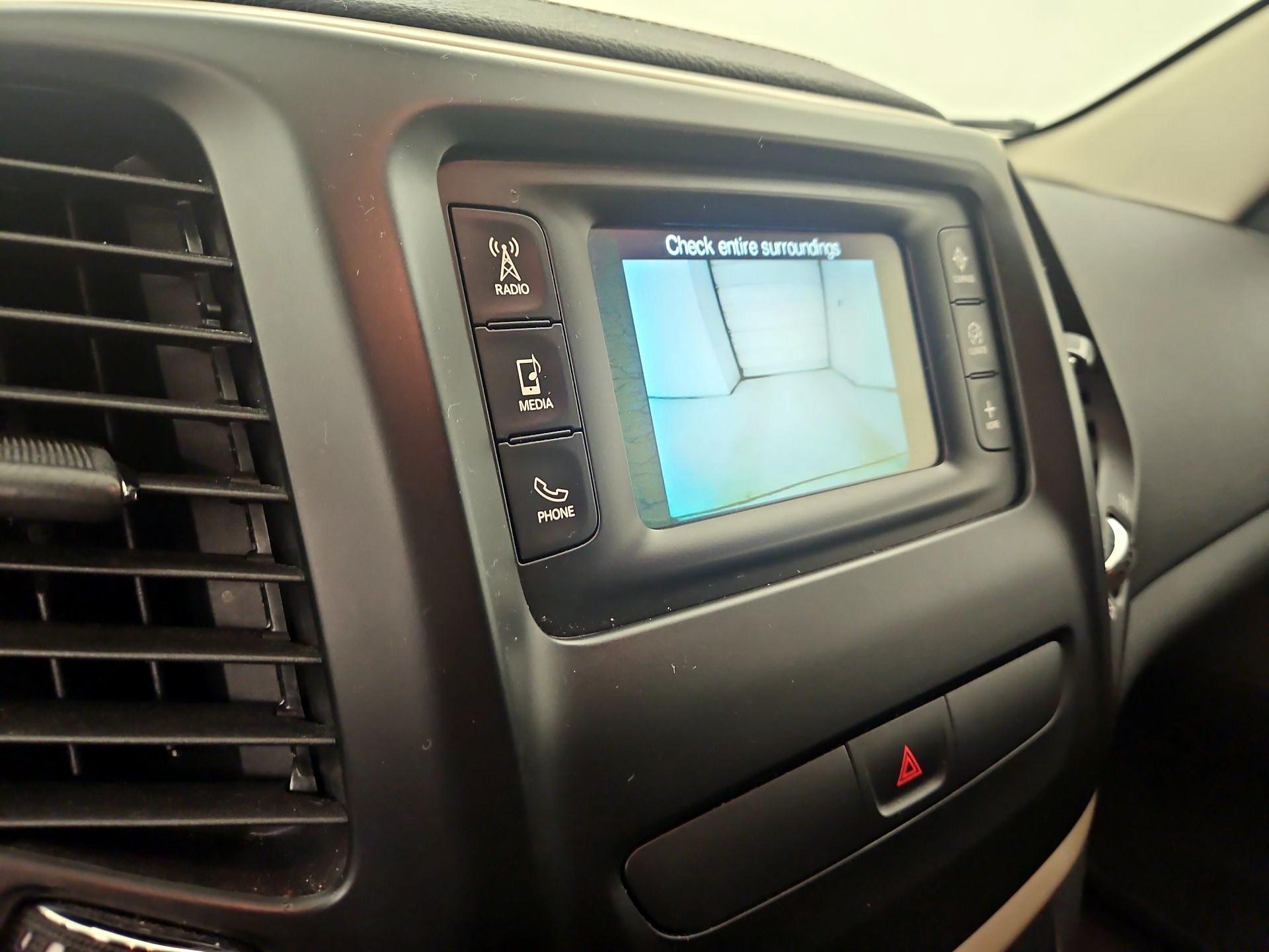 Thumbnail: 2017 Jeep Cherokee - 14