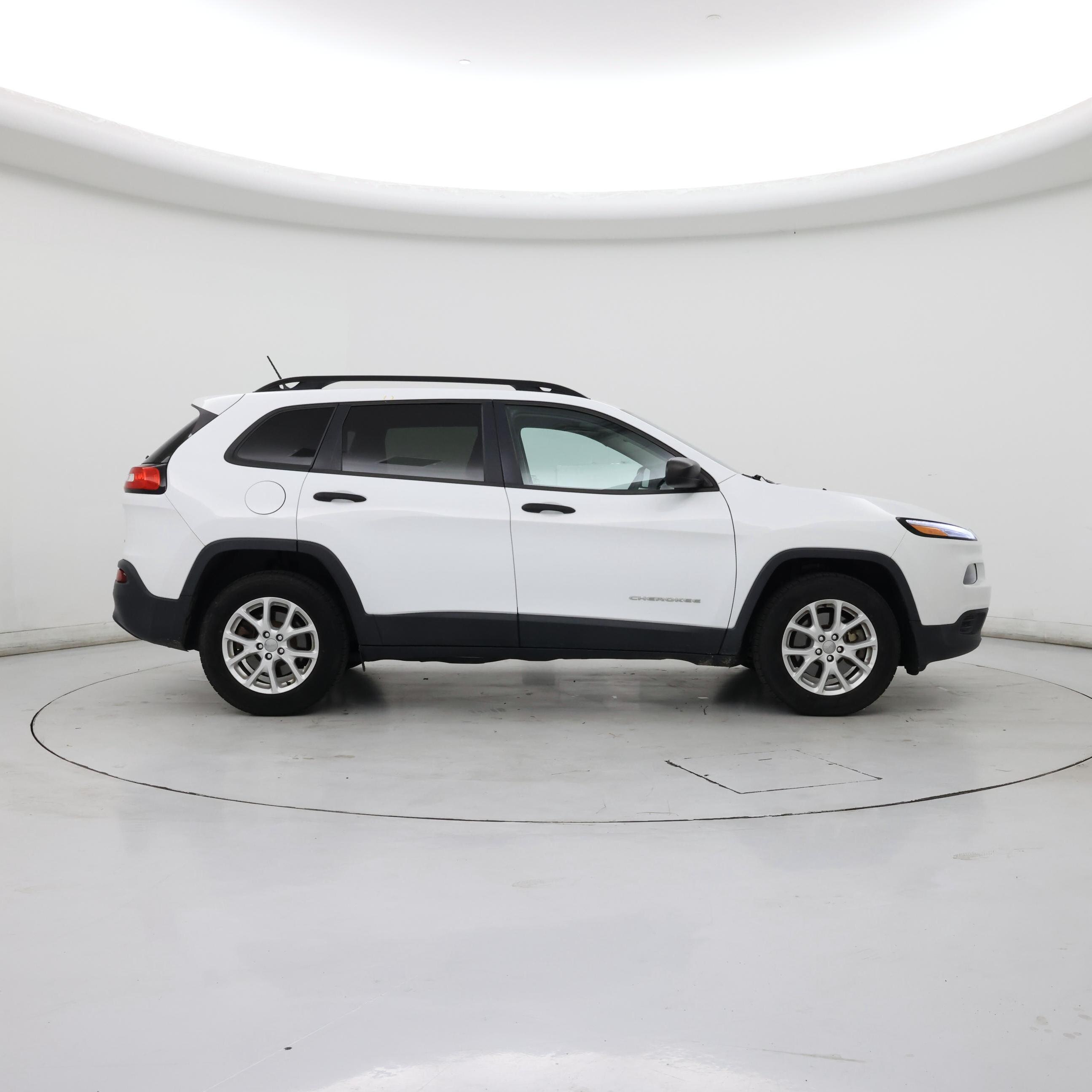 Thumbnail: 2017 Jeep Cherokee - 7