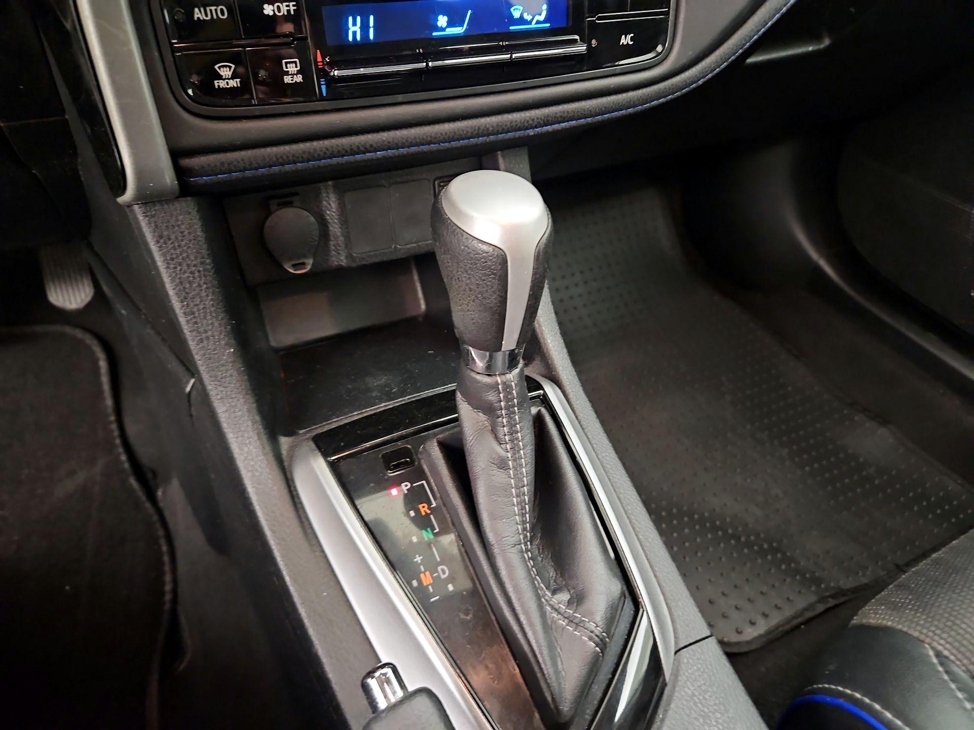 Thumbnail: 2017 Toyota Corolla - 17