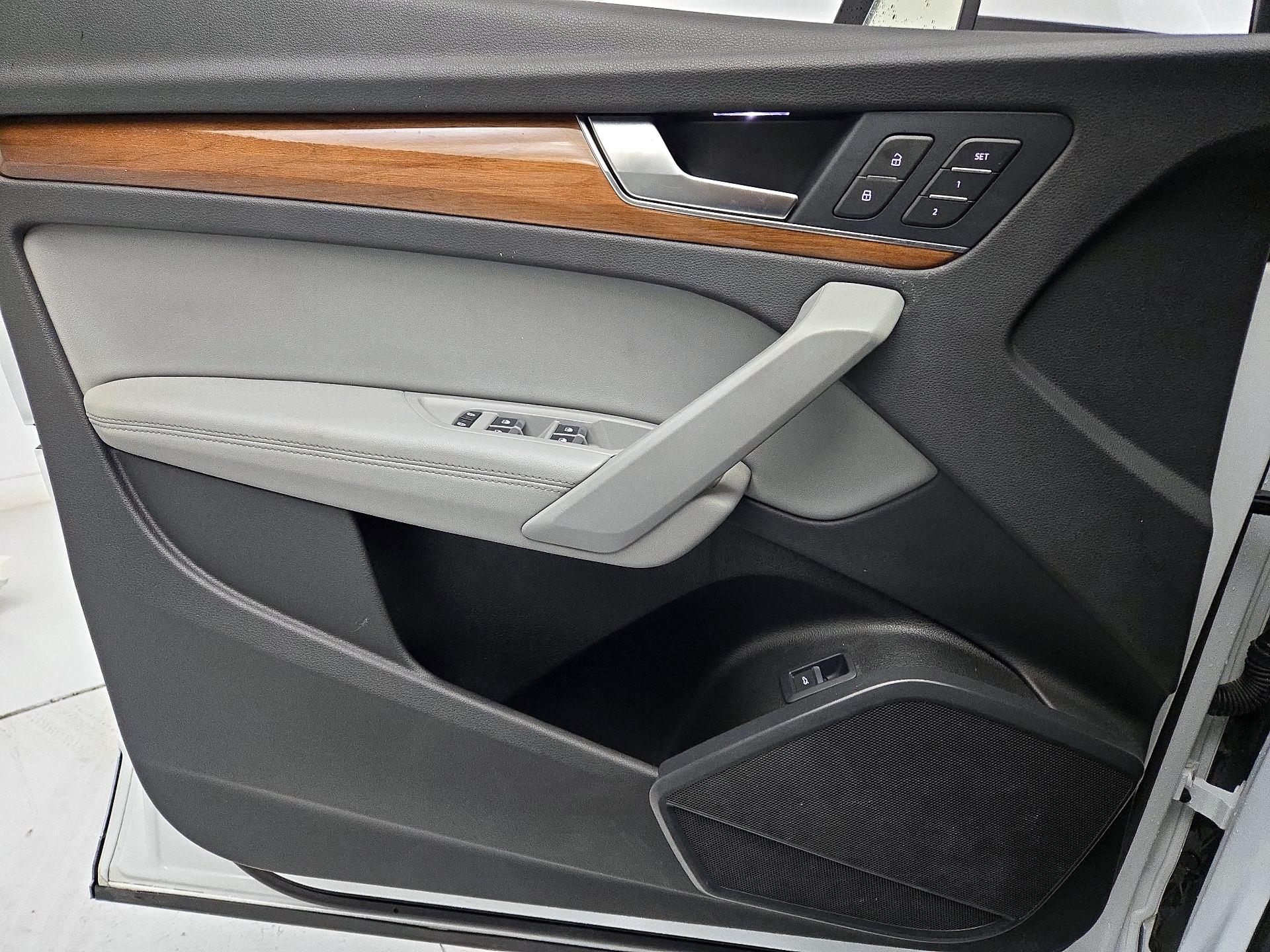 Thumbnail: 2022 Audi Q5 - 12