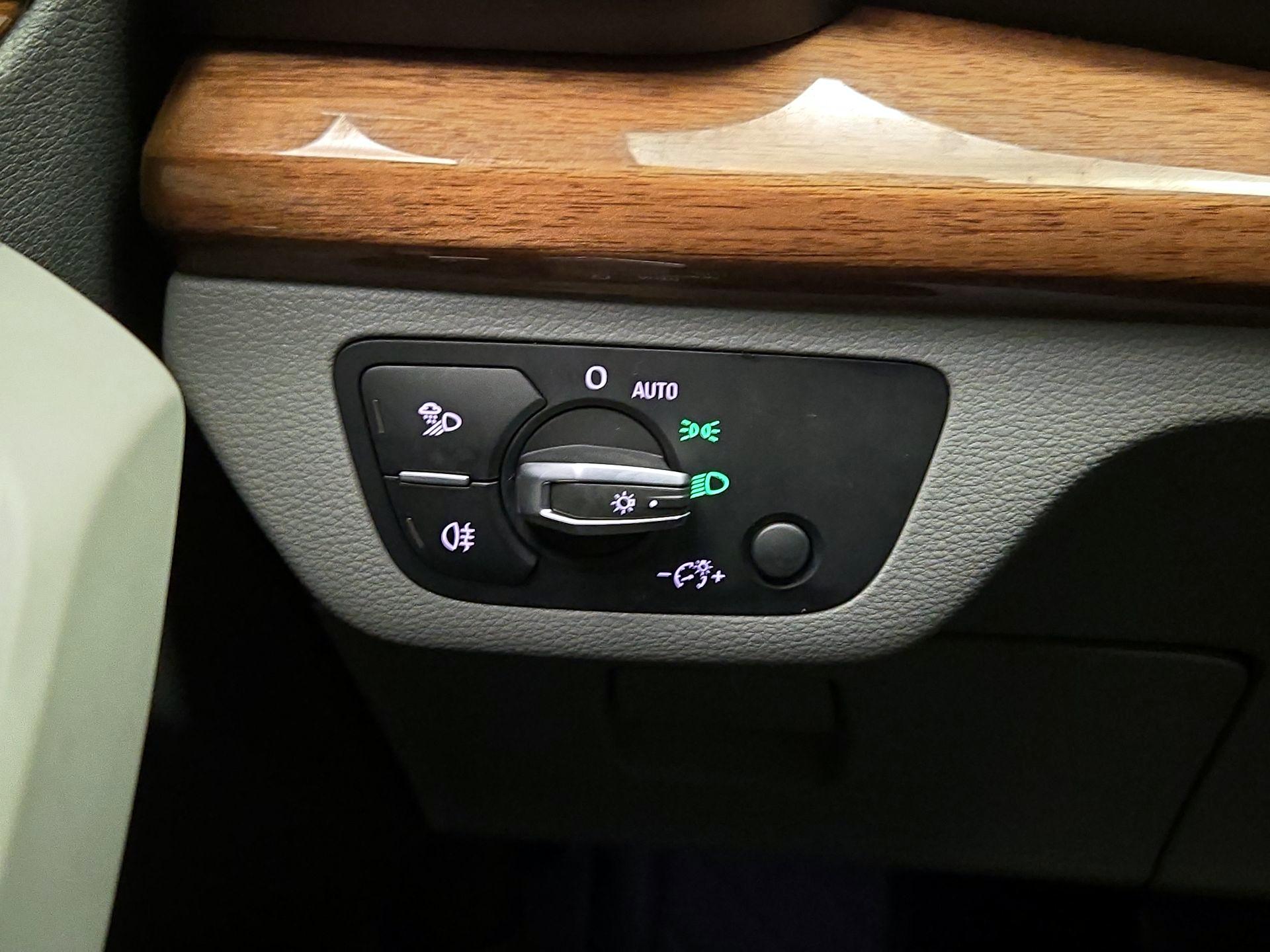 Thumbnail: 2022 Audi Q5 - 13