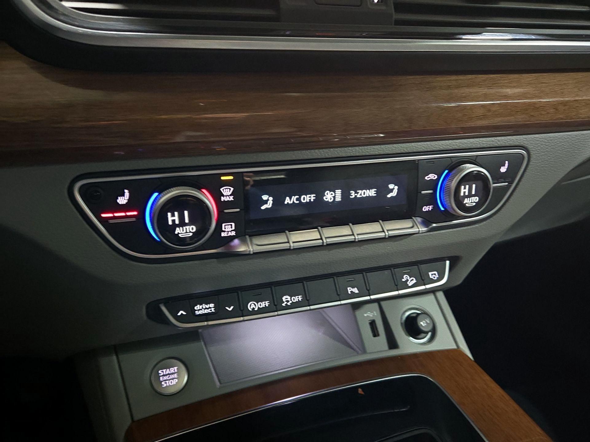 Thumbnail: 2022 Audi Q5 - 16