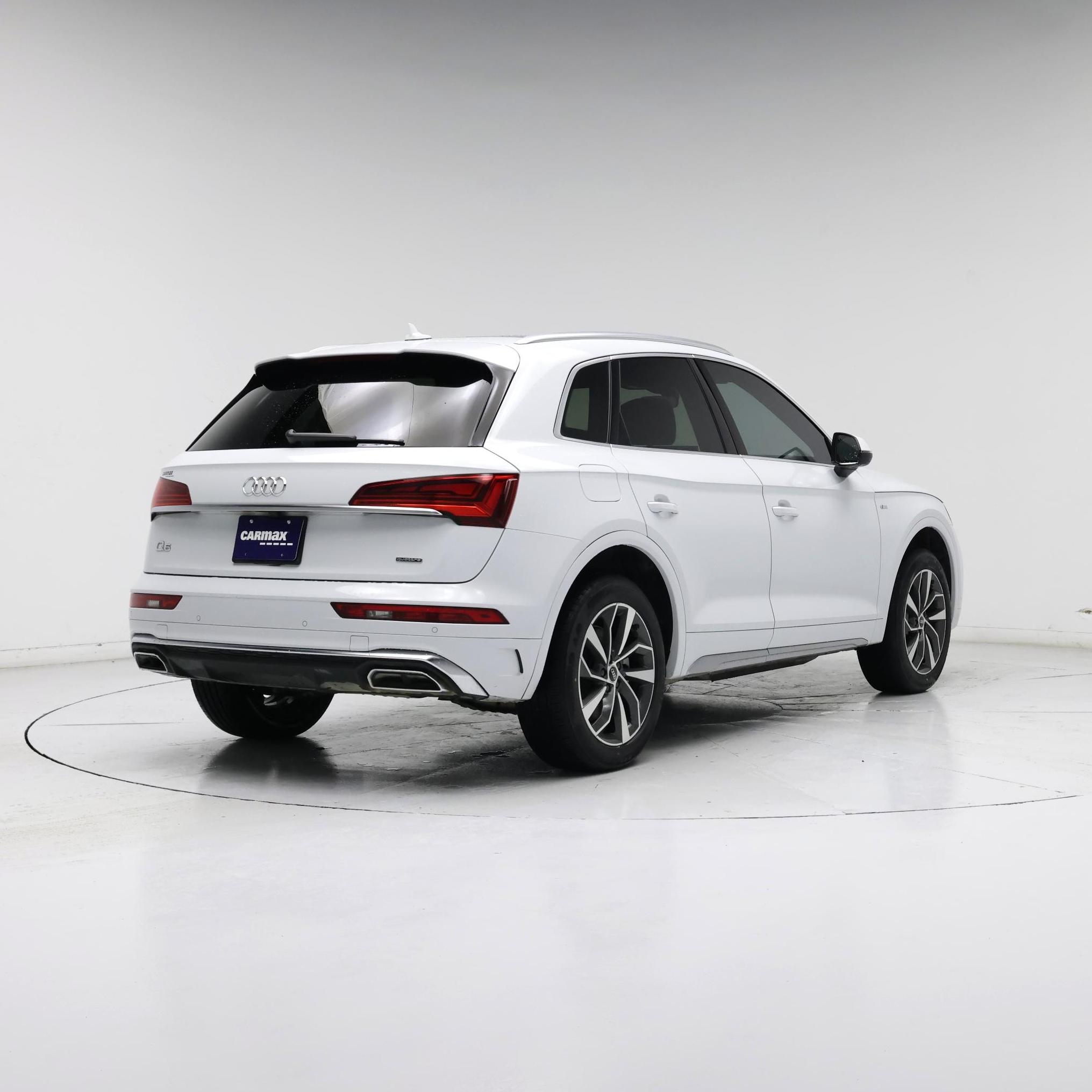 Thumbnail: 2022 Audi Q5 - 8