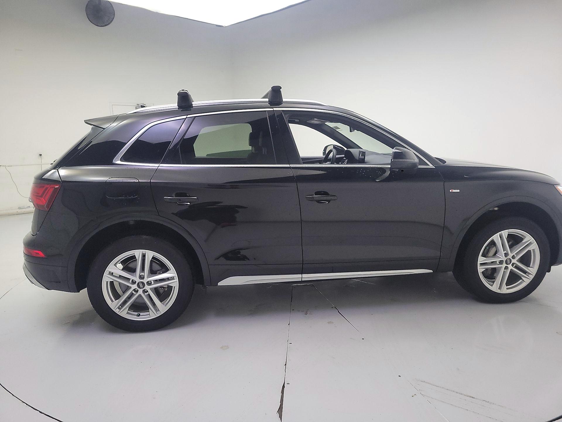 Thumbnail: 2024 Audi Q5 - 4