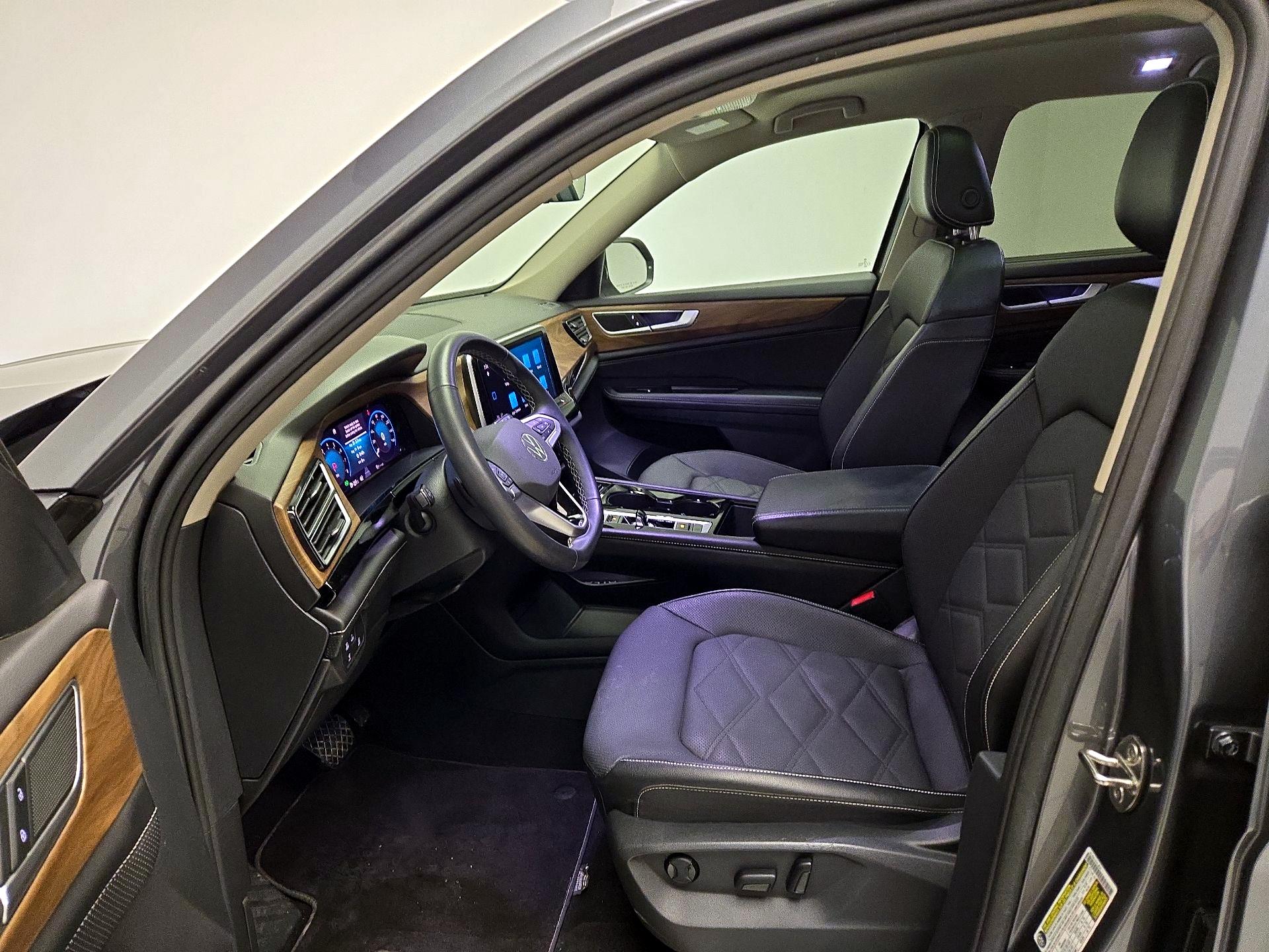 Thumbnail: 2024 Volkswagen Atlas - 11