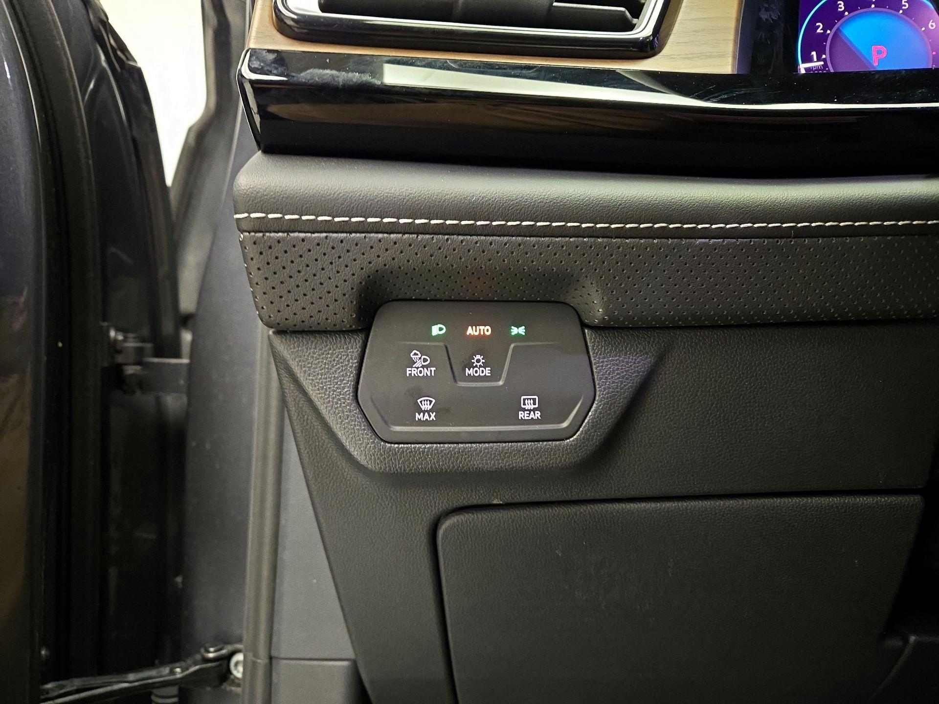 Thumbnail: 2024 Volkswagen Atlas - 13