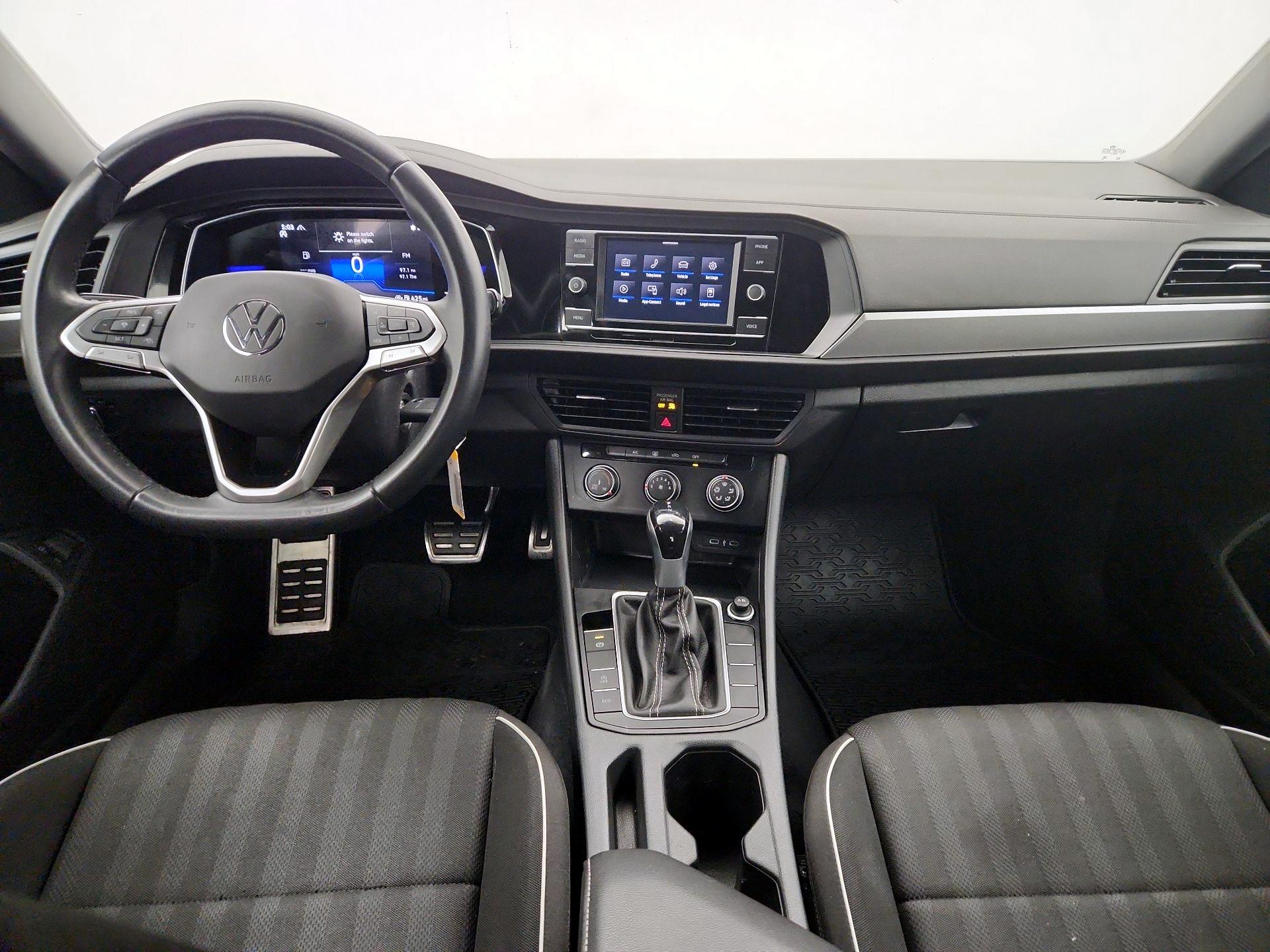 Thumbnail: 2023 Volkswagen Jetta - 9