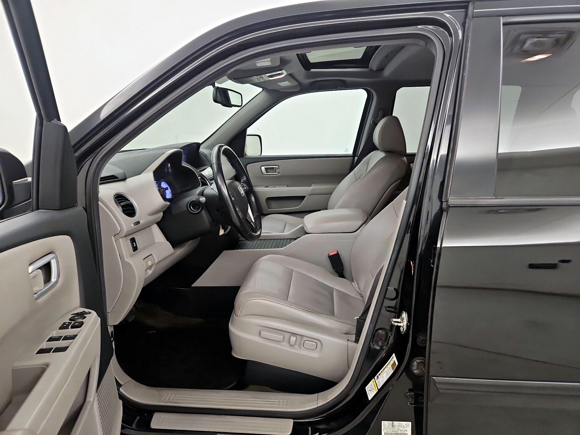 Thumbnail: 2014 Honda Pilot - 11