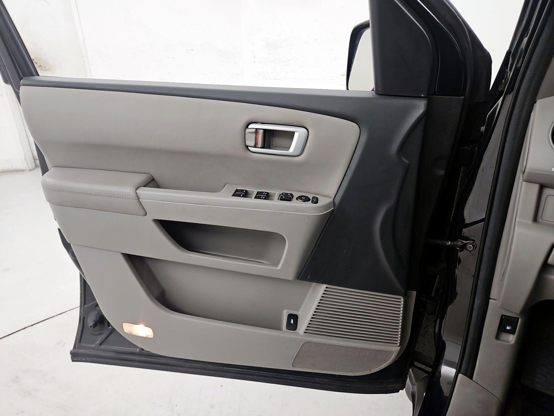 Thumbnail: 2014 Honda Pilot - 12