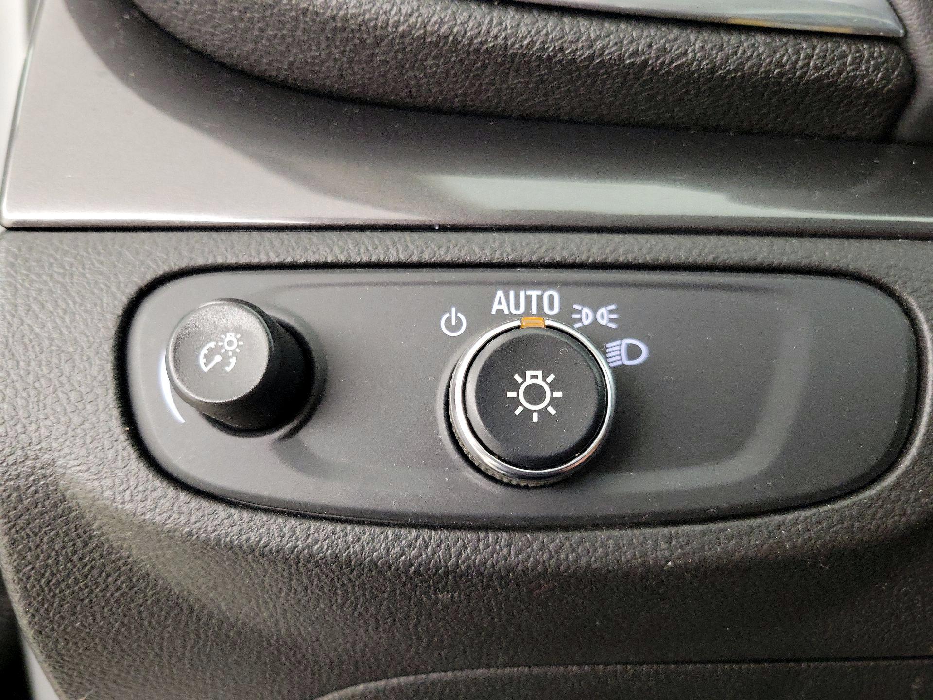 Thumbnail: 2020 Buick Encore - 13