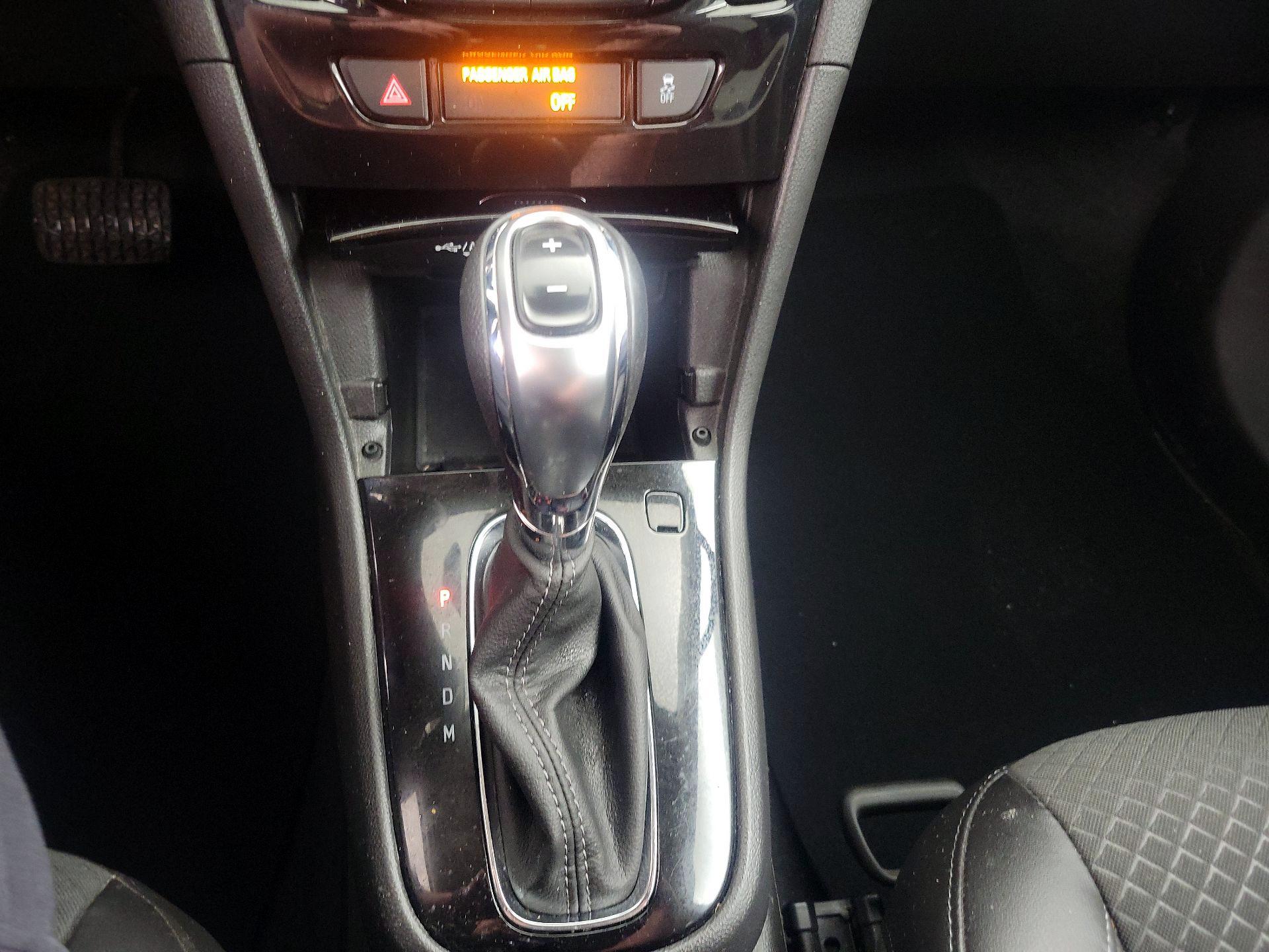 Thumbnail: 2022 Buick Encore - 17