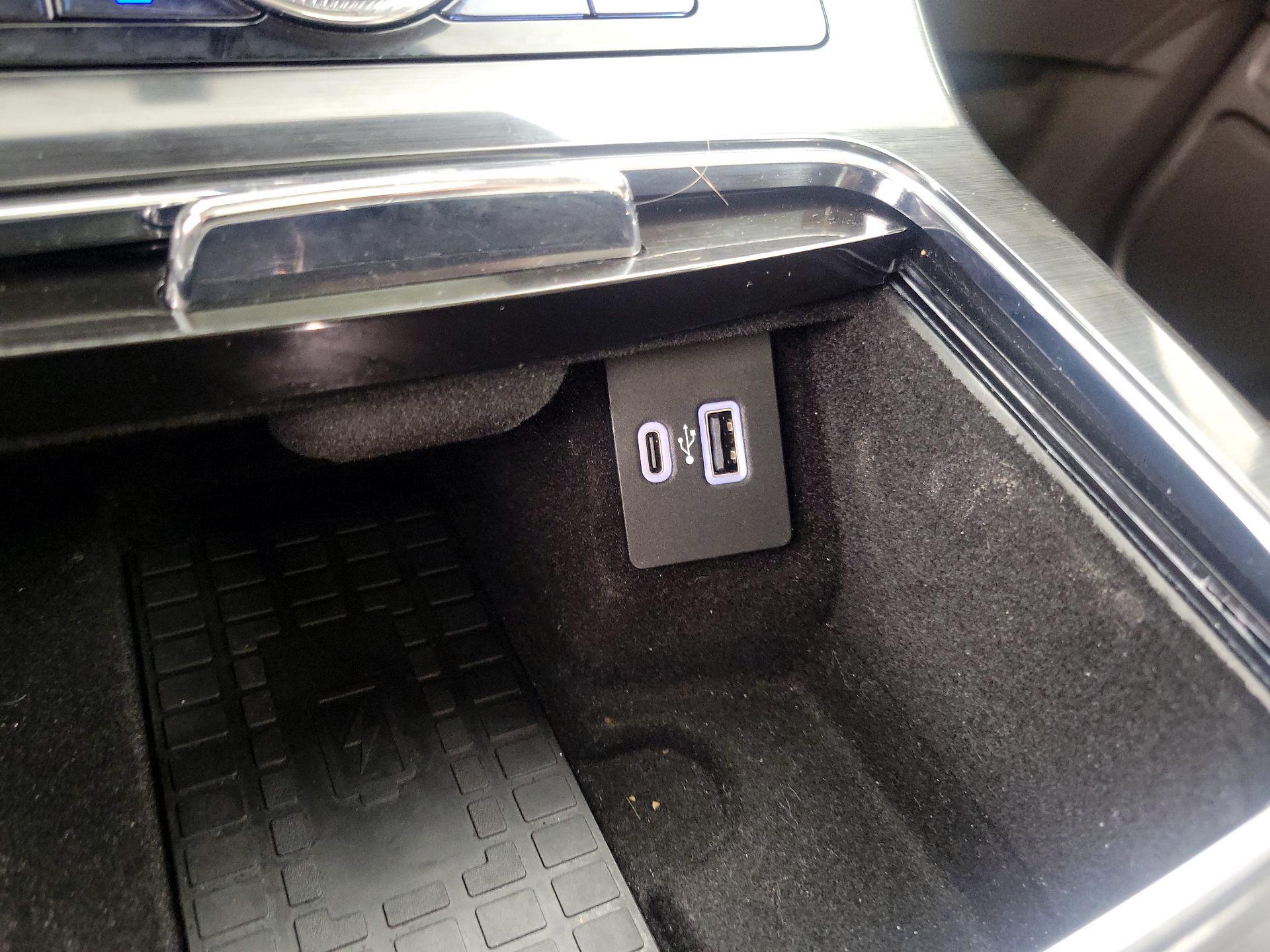 Thumbnail: 2022 Lincoln Nautilus - 19