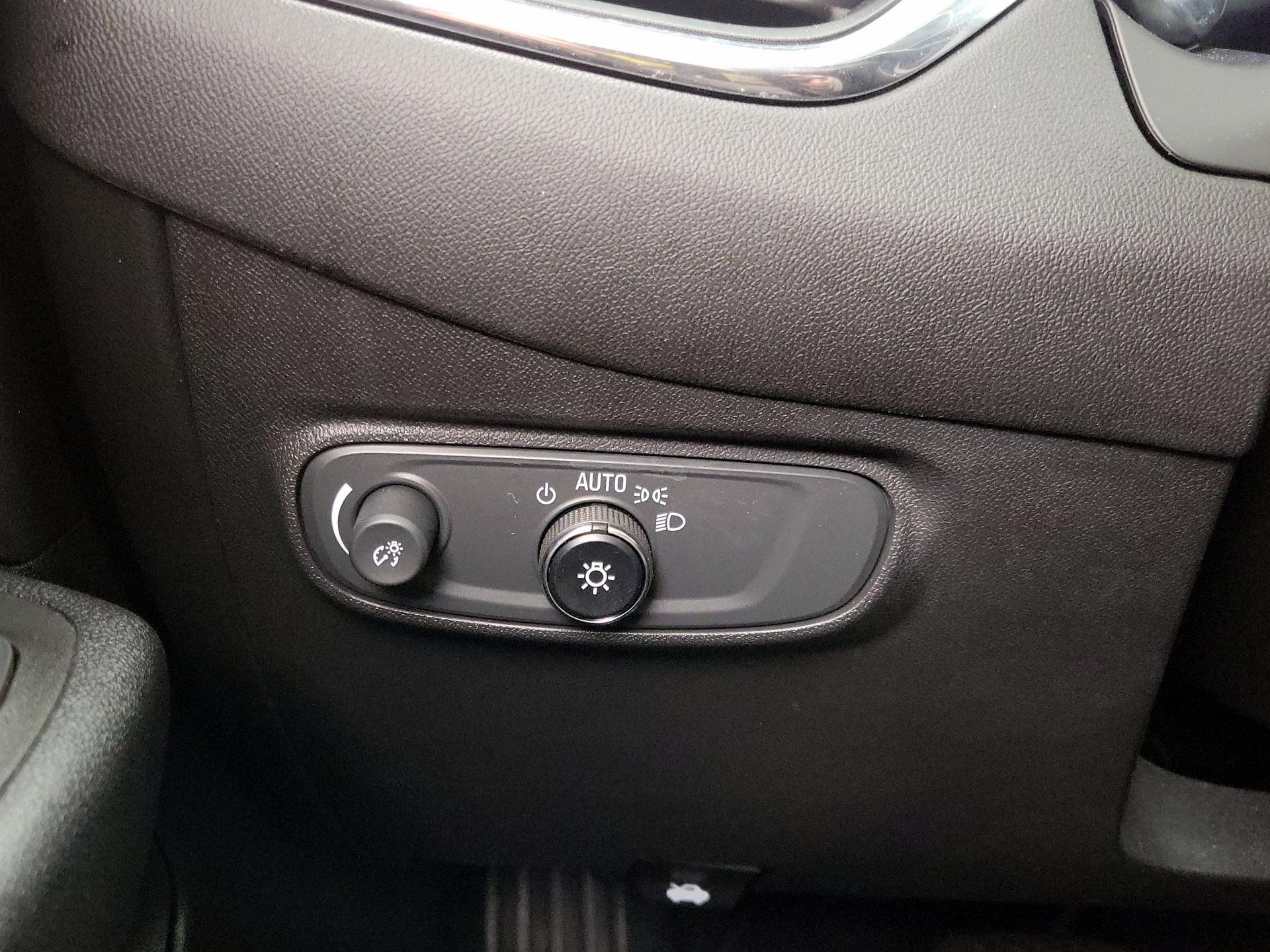 Thumbnail: 2022 Chevrolet Equinox - 13