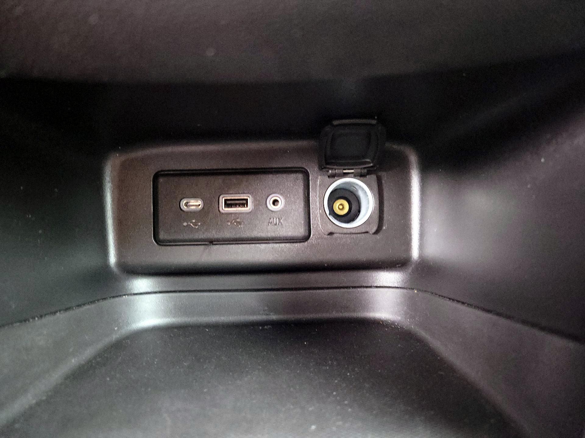 Thumbnail: 2022 Chevrolet Equinox - 18