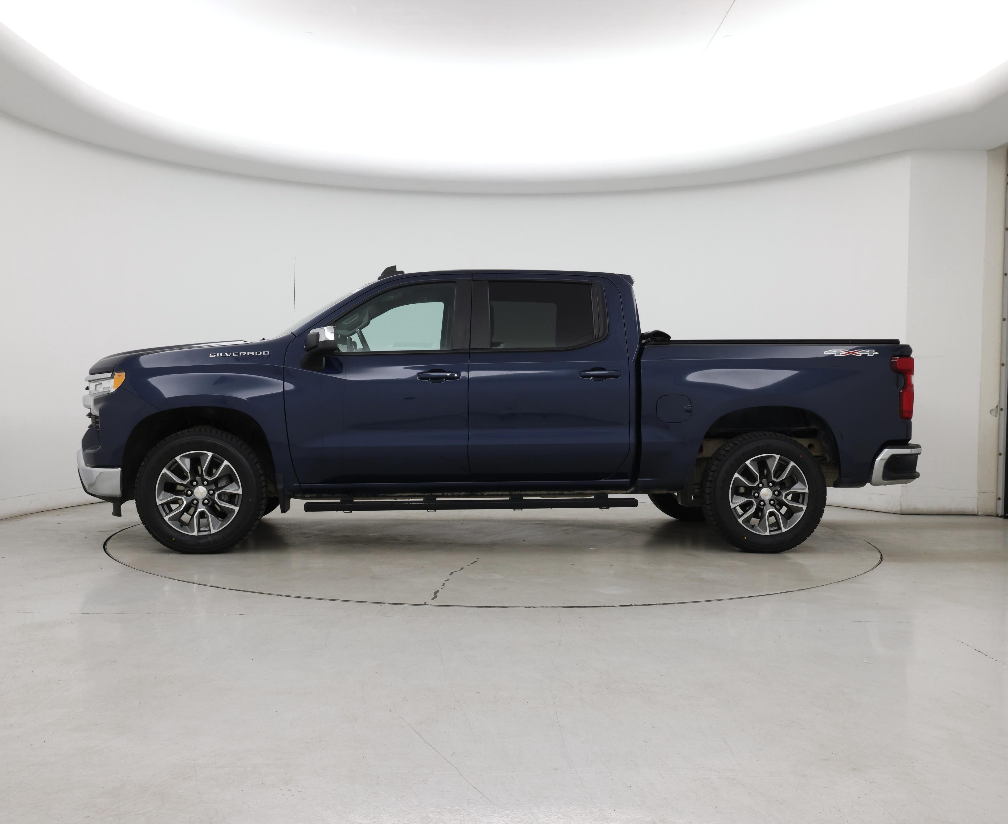 Thumbnail: 2022 Chevrolet Silverado 1500 - 3