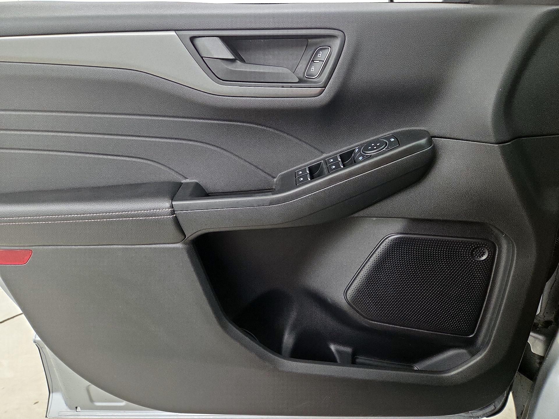 Thumbnail: 2023 Ford Escape - 12