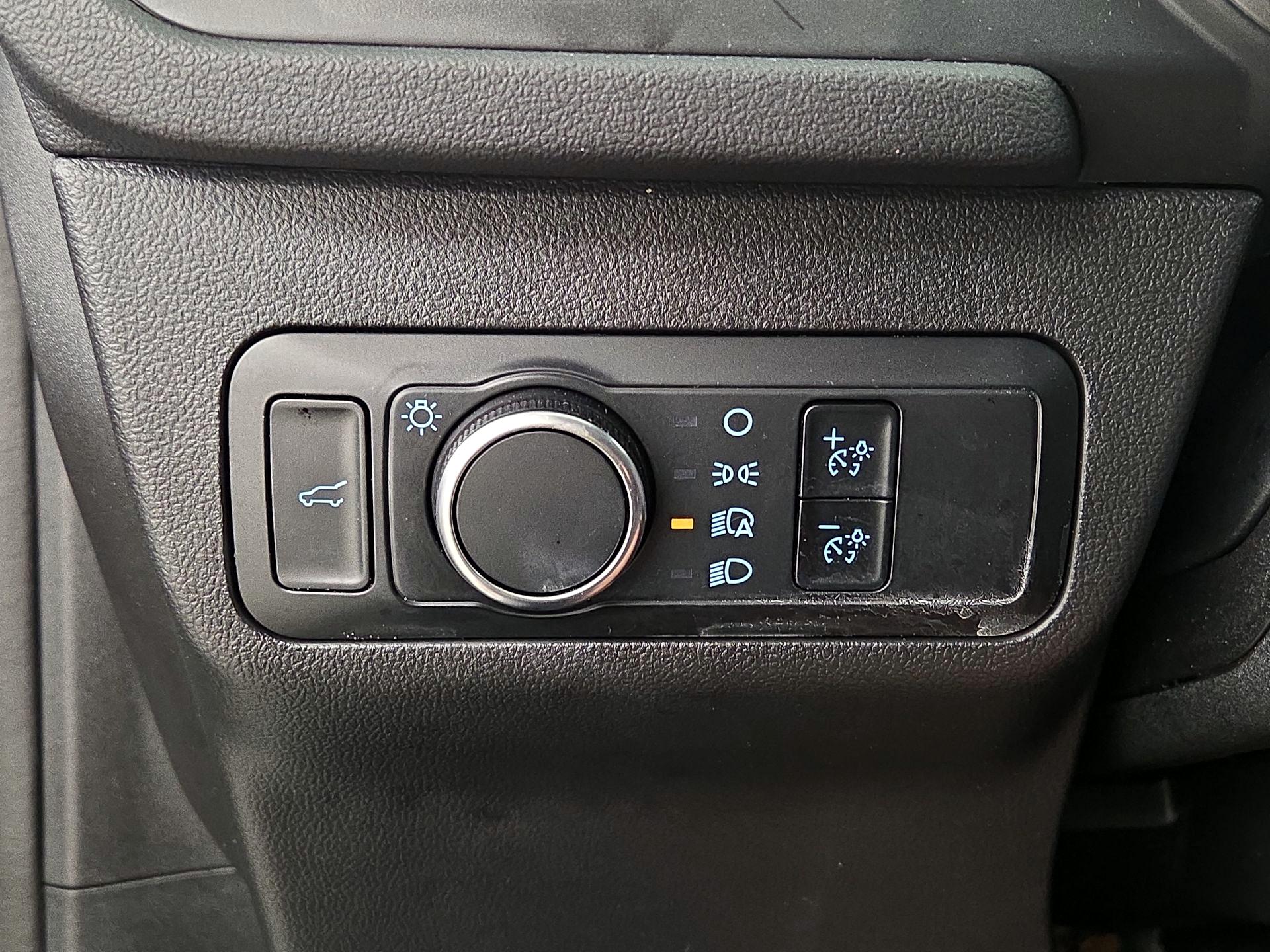 Thumbnail: 2023 Ford Escape - 13