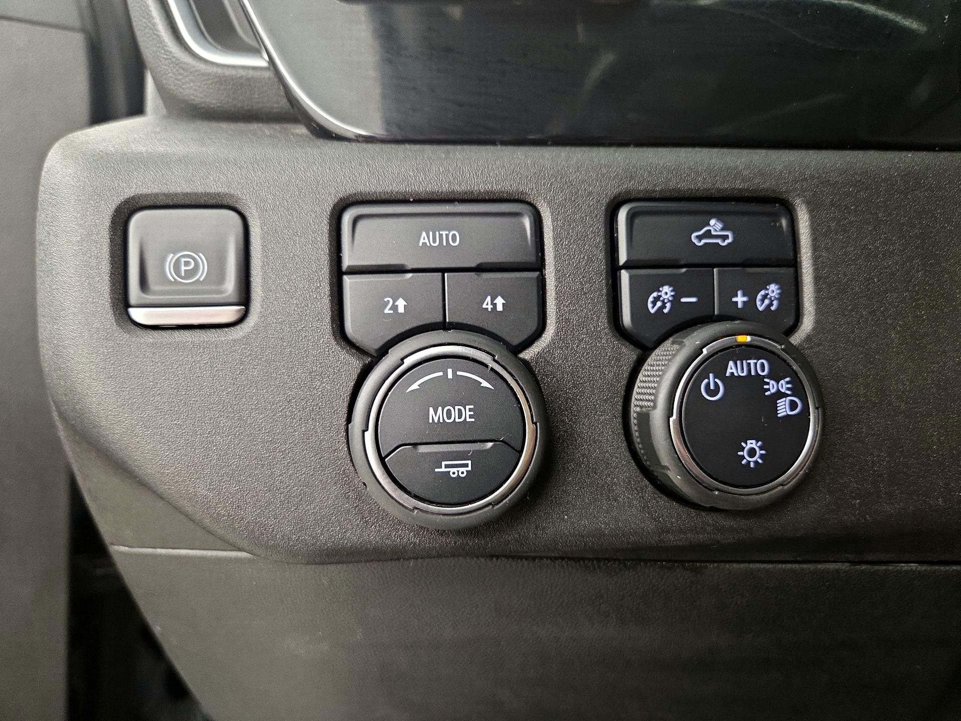 Thumbnail: 2022 Chevrolet Silverado 1500 - 13