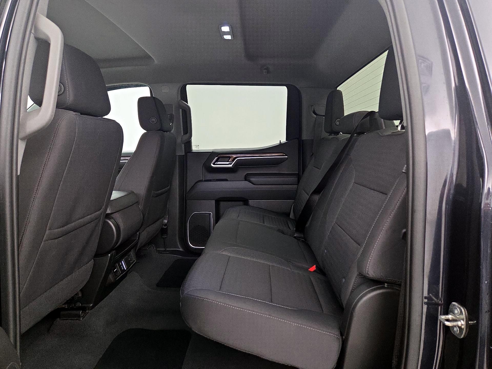 Thumbnail: 2022 Chevrolet Silverado 1500 - 19