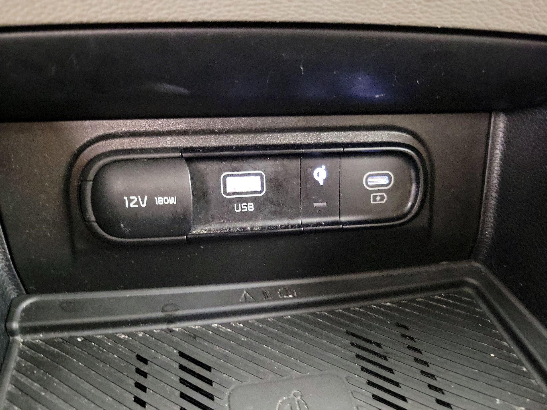 Thumbnail: 2023 Kia Sportage - 19