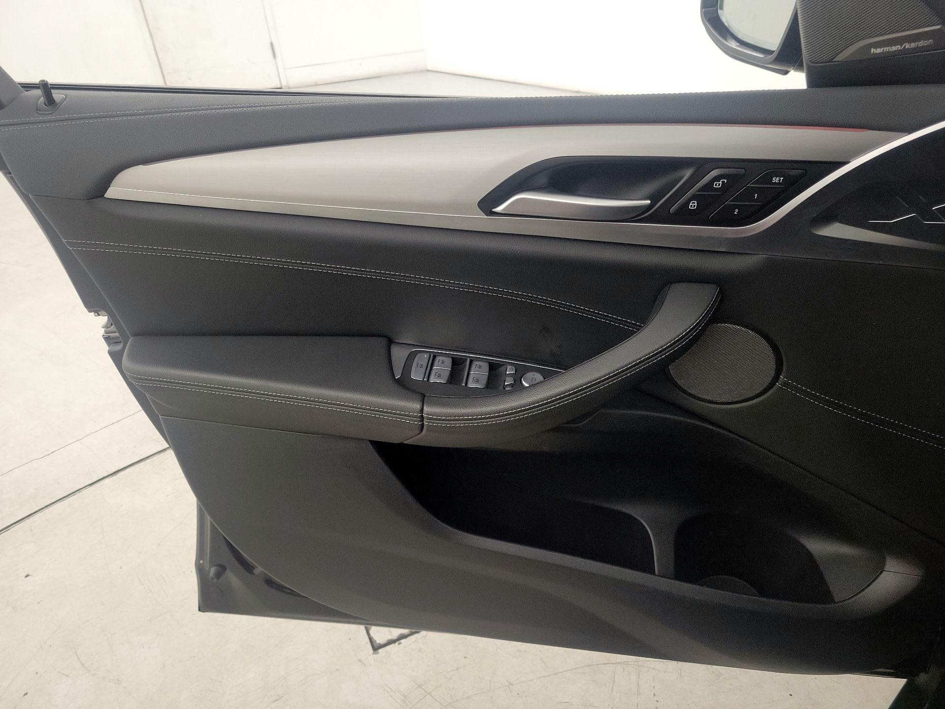 Thumbnail: 2021 BMW X4 - 12