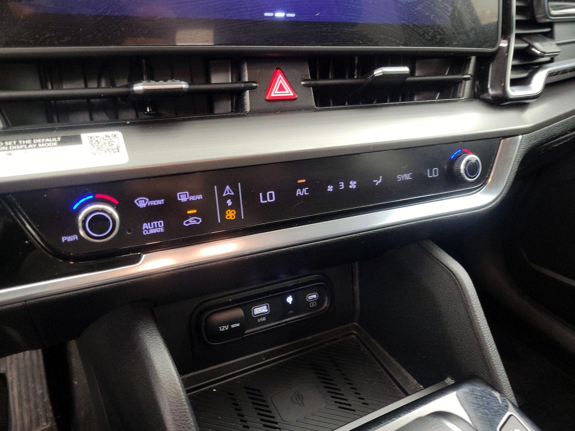 Thumbnail: 2023 Kia Sportage - 17