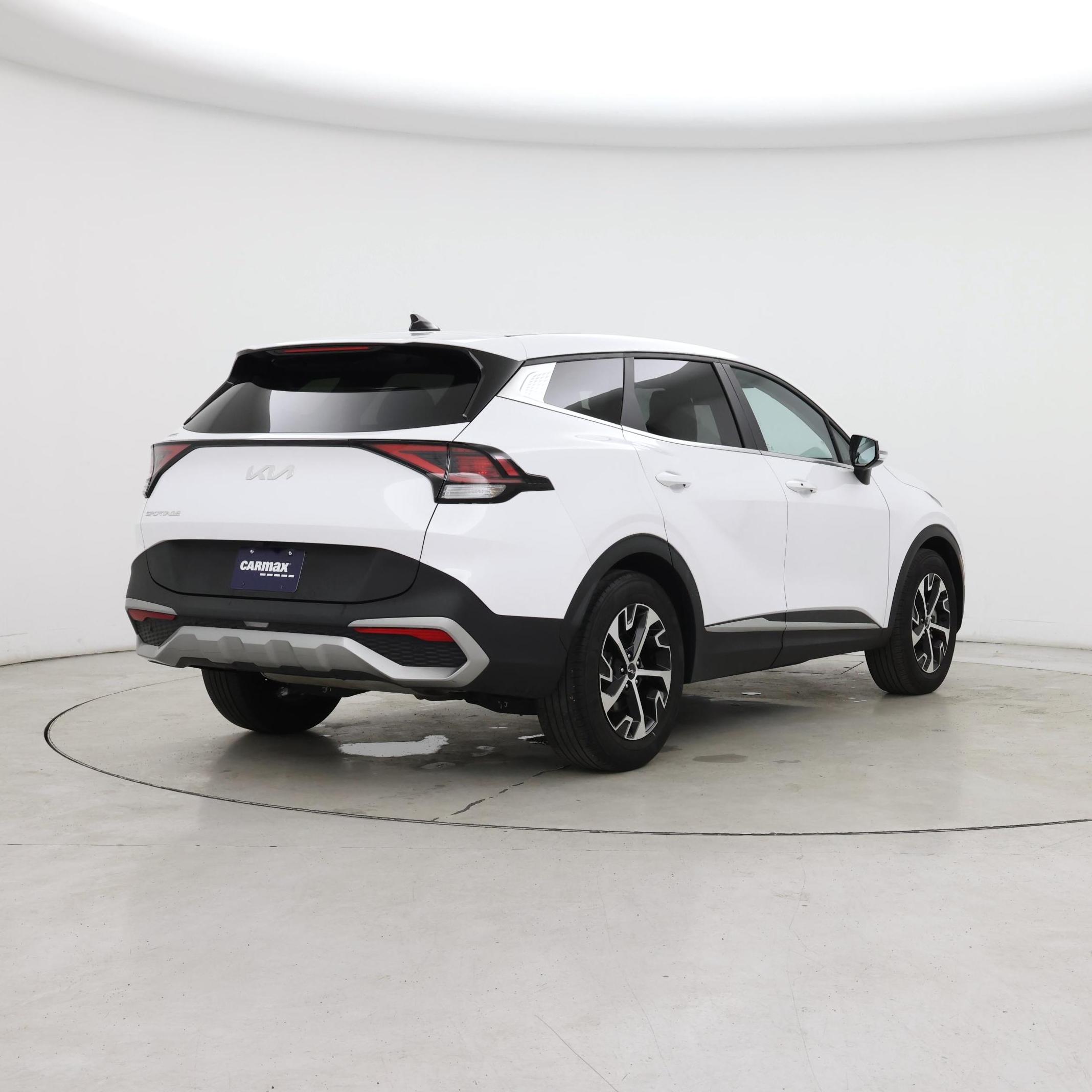 Thumbnail: 2023 Kia Sportage - 8