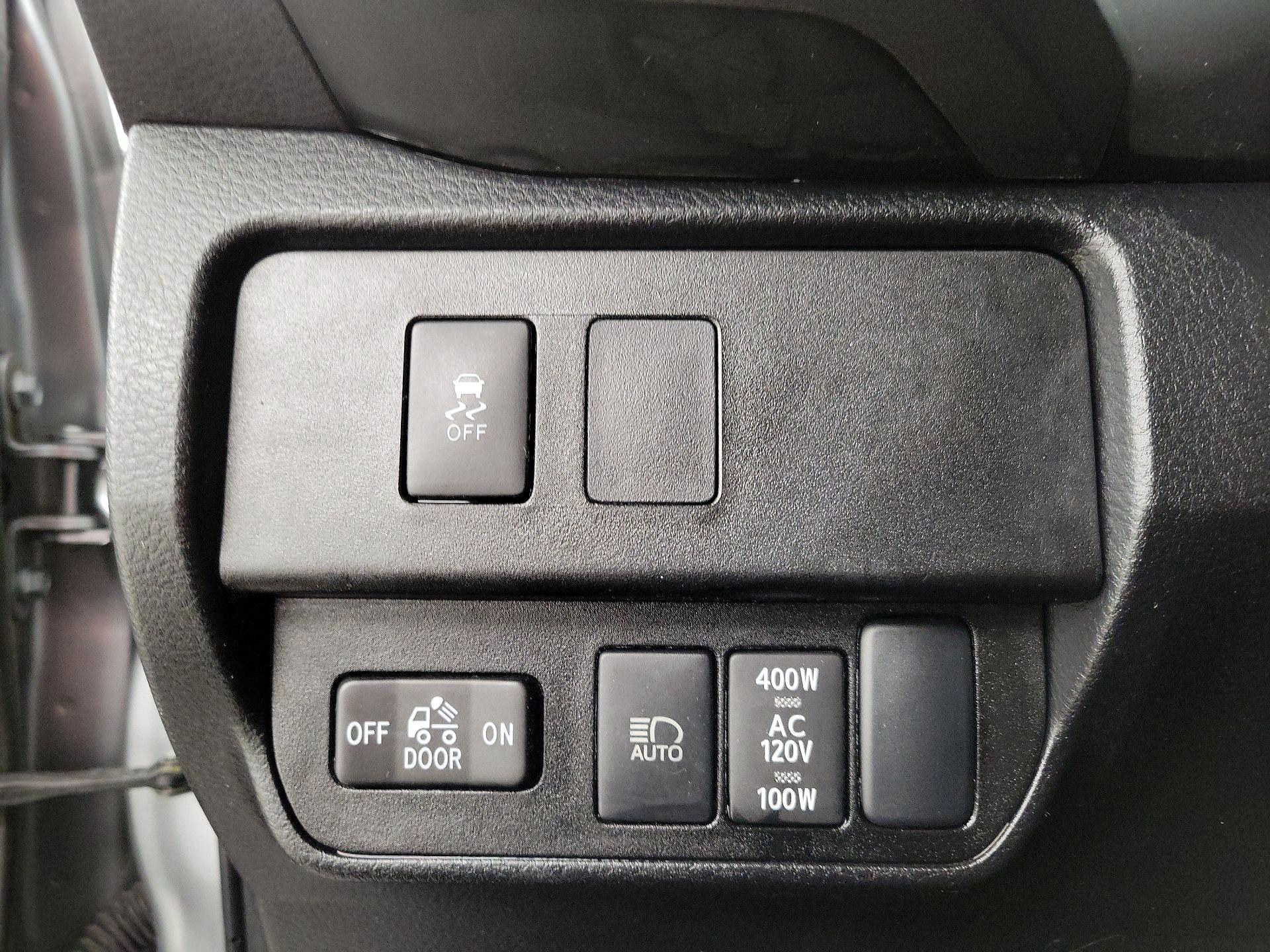 Thumbnail: 2023 Toyota Tacoma - 13