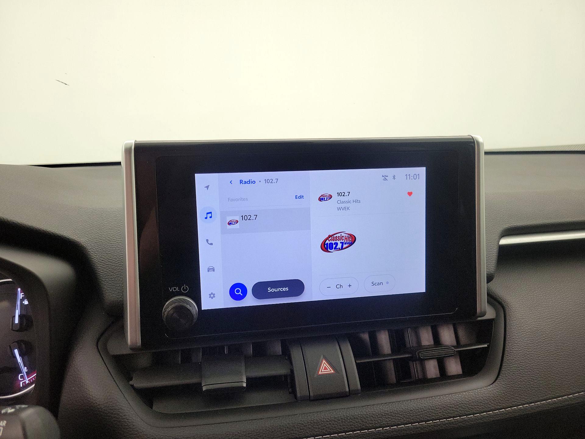 Thumbnail: 2024 Toyota RAV4 - 15