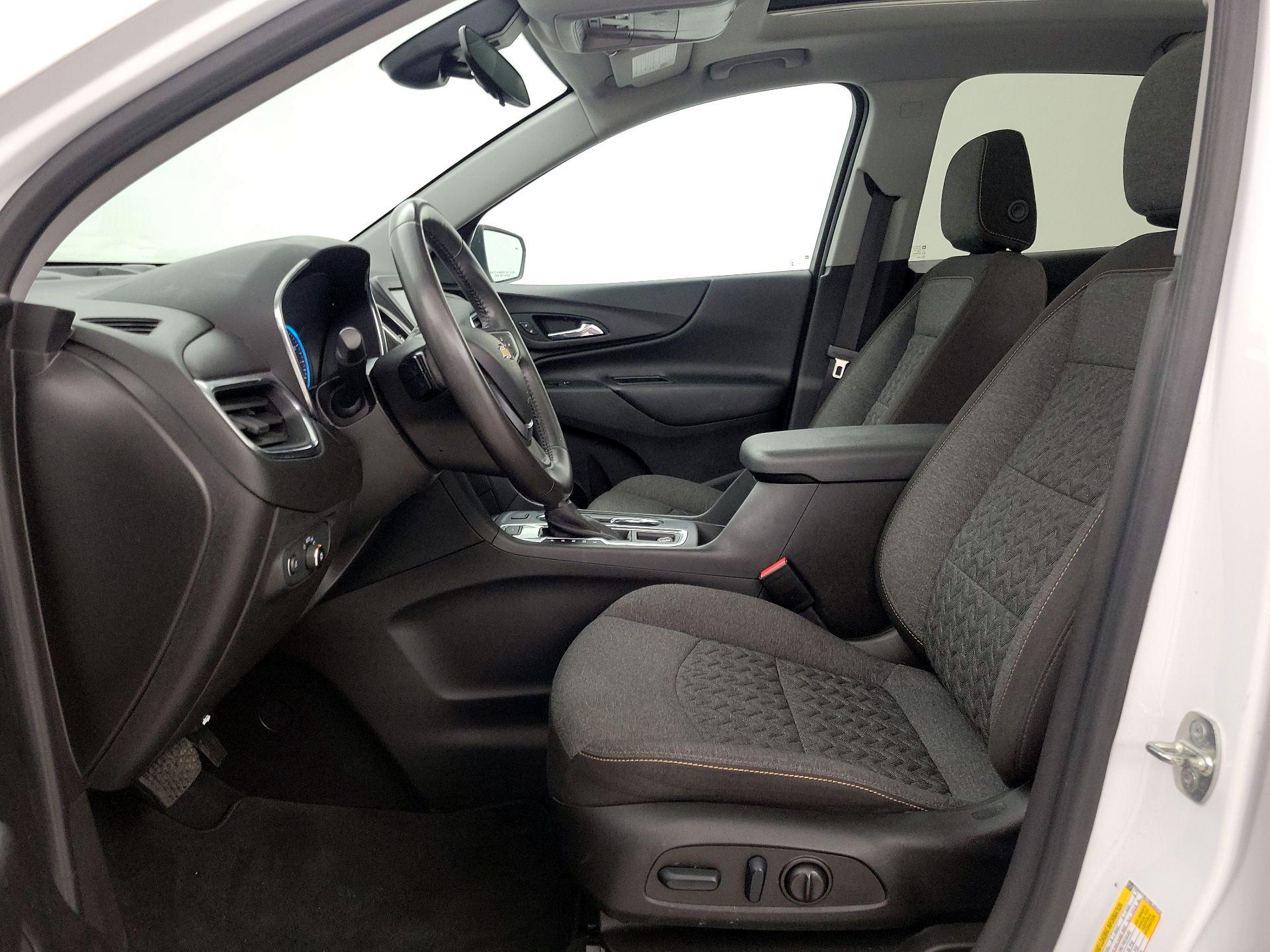 Thumbnail: 2022 Chevrolet Equinox - 11