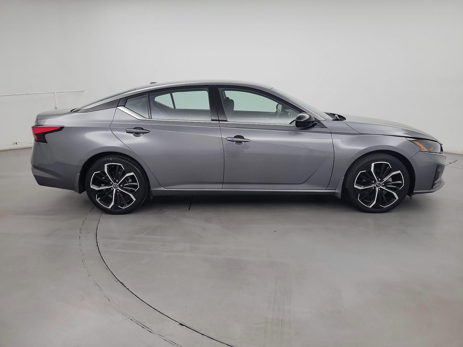 Thumbnail: 2023 Nissan Altima - 4