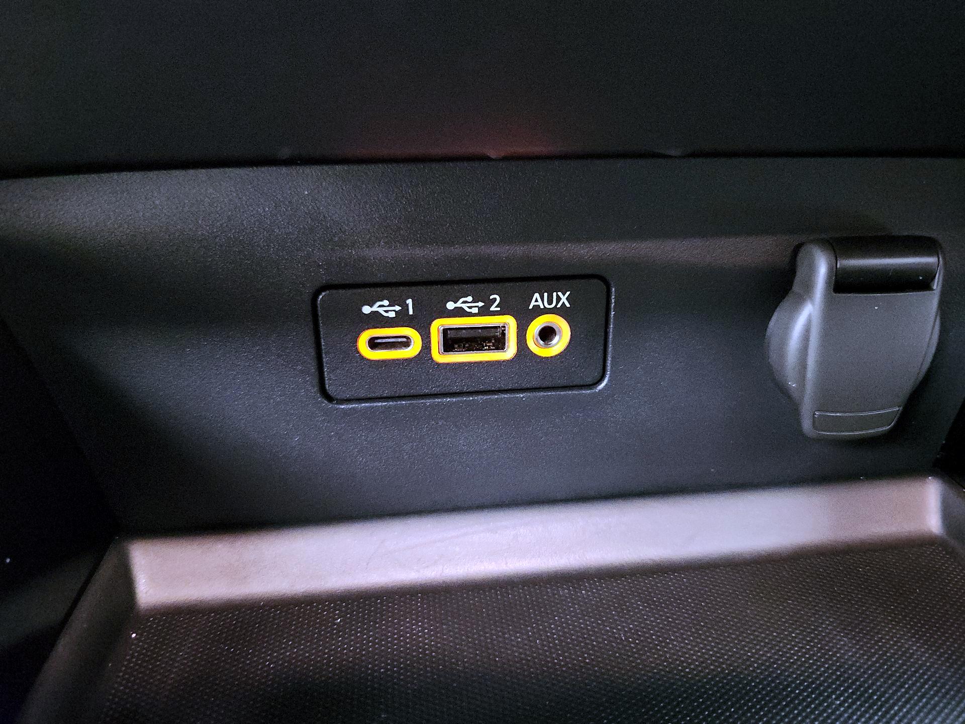 Thumbnail: 2023 Nissan Altima - 18