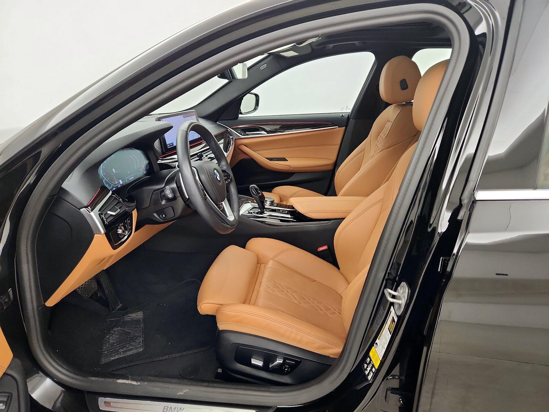 Thumbnail: 2023 BMW 5 Series - 9