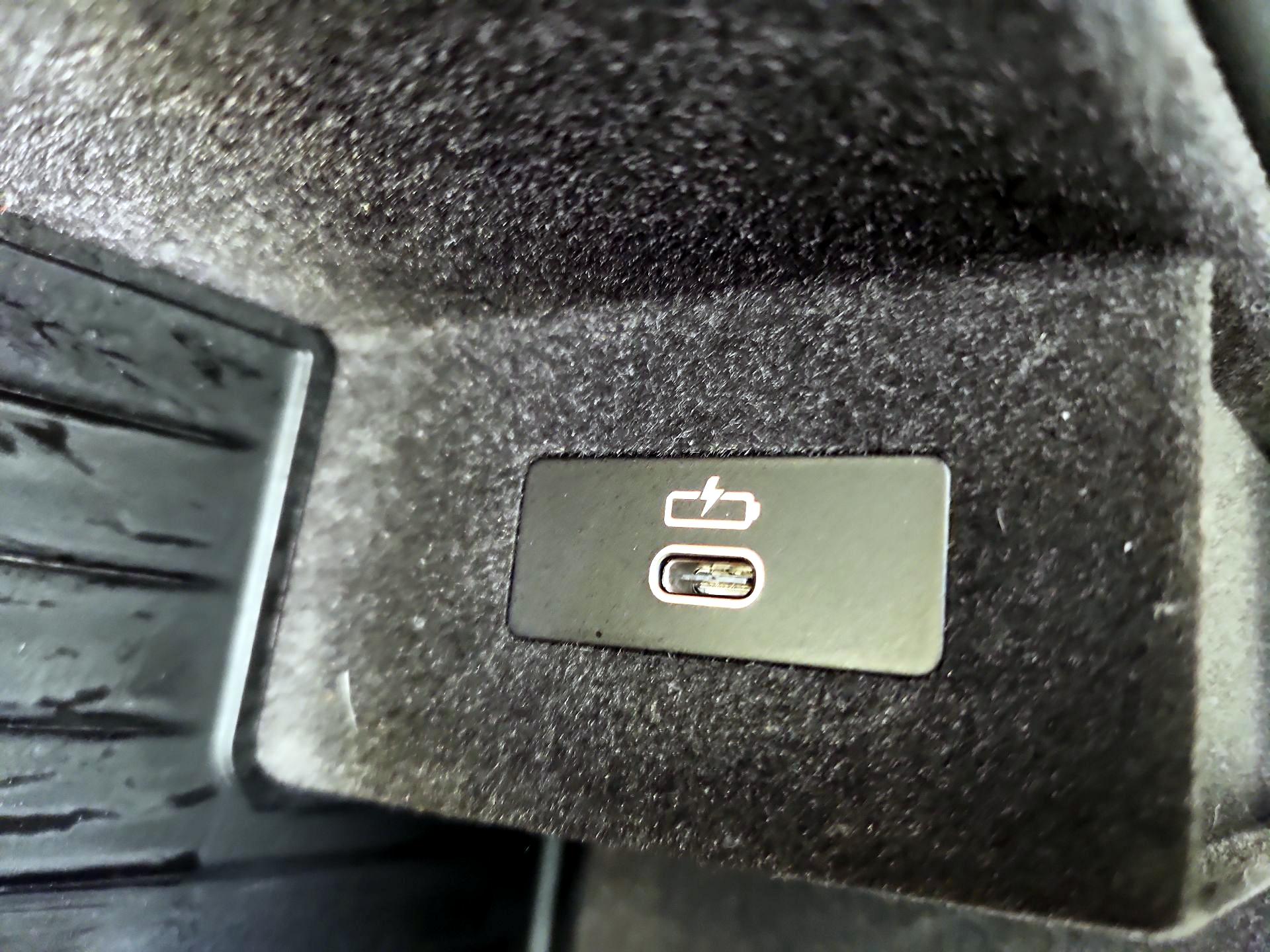 Thumbnail: 2023 BMW 5 Series - 17