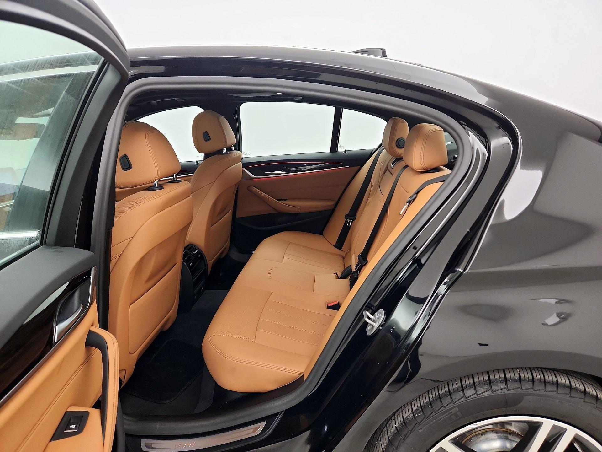 Thumbnail: 2023 BMW 5 Series - 19