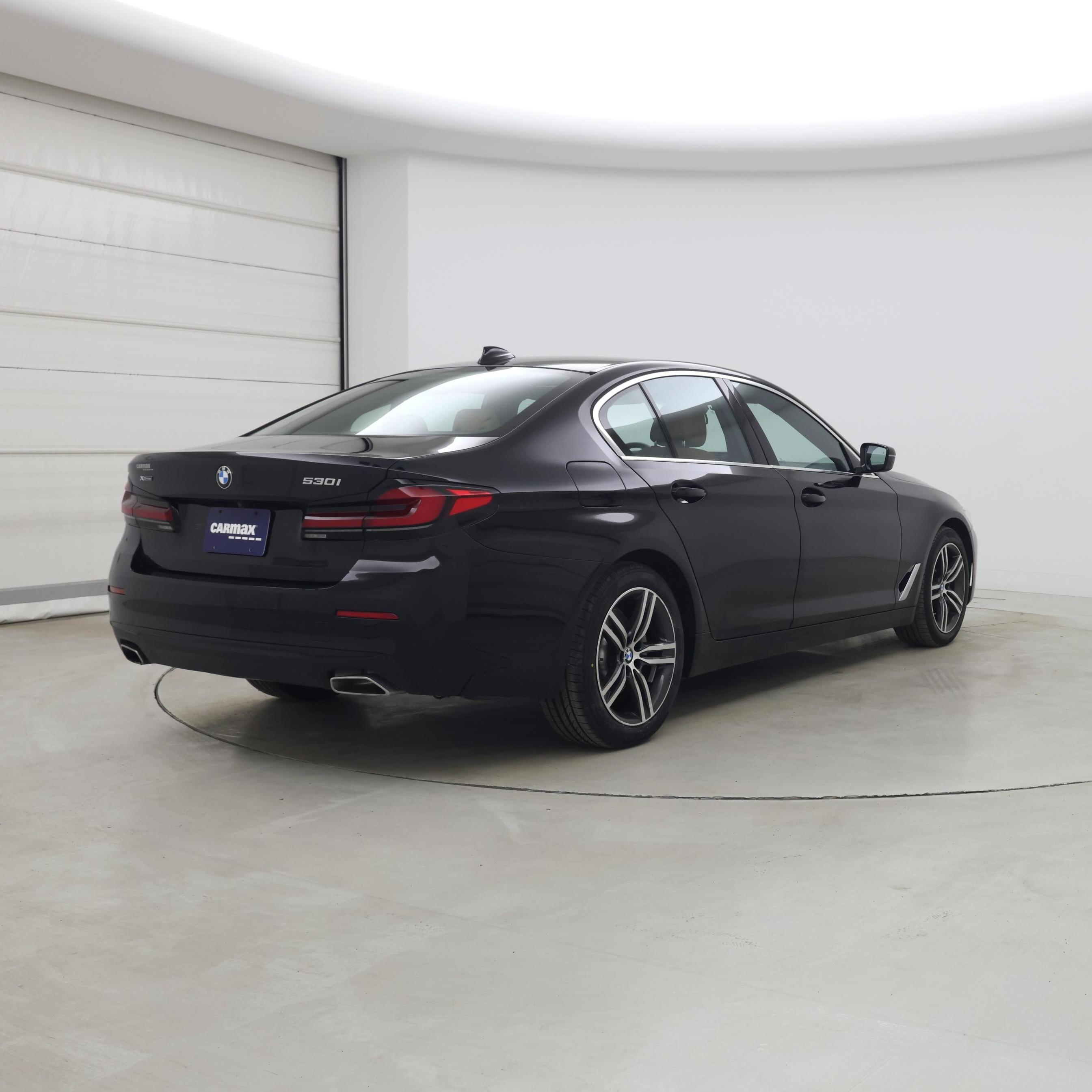 Thumbnail: 2023 BMW 5 Series - 8