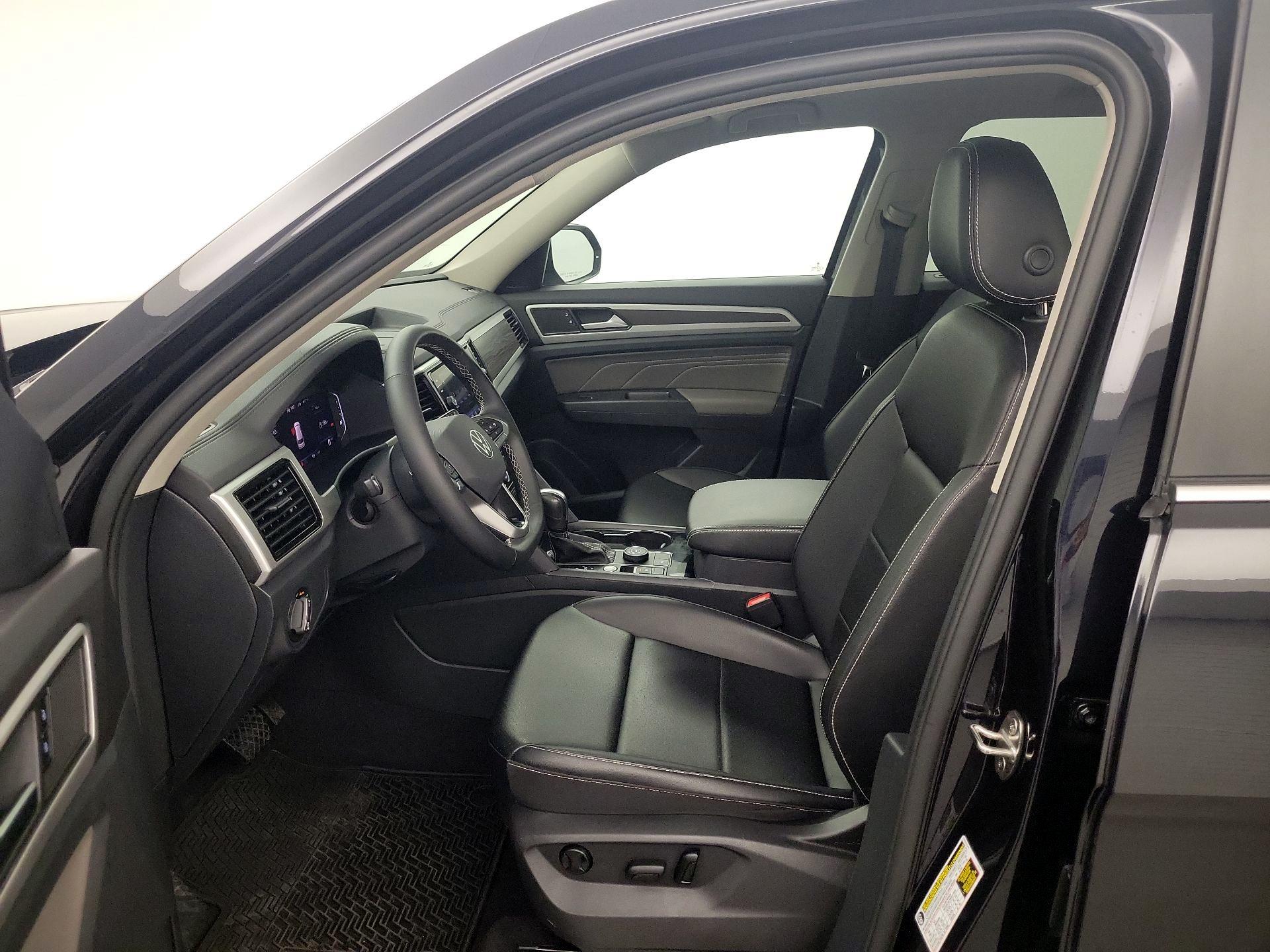 Thumbnail: 2022 Volkswagen Atlas - 9