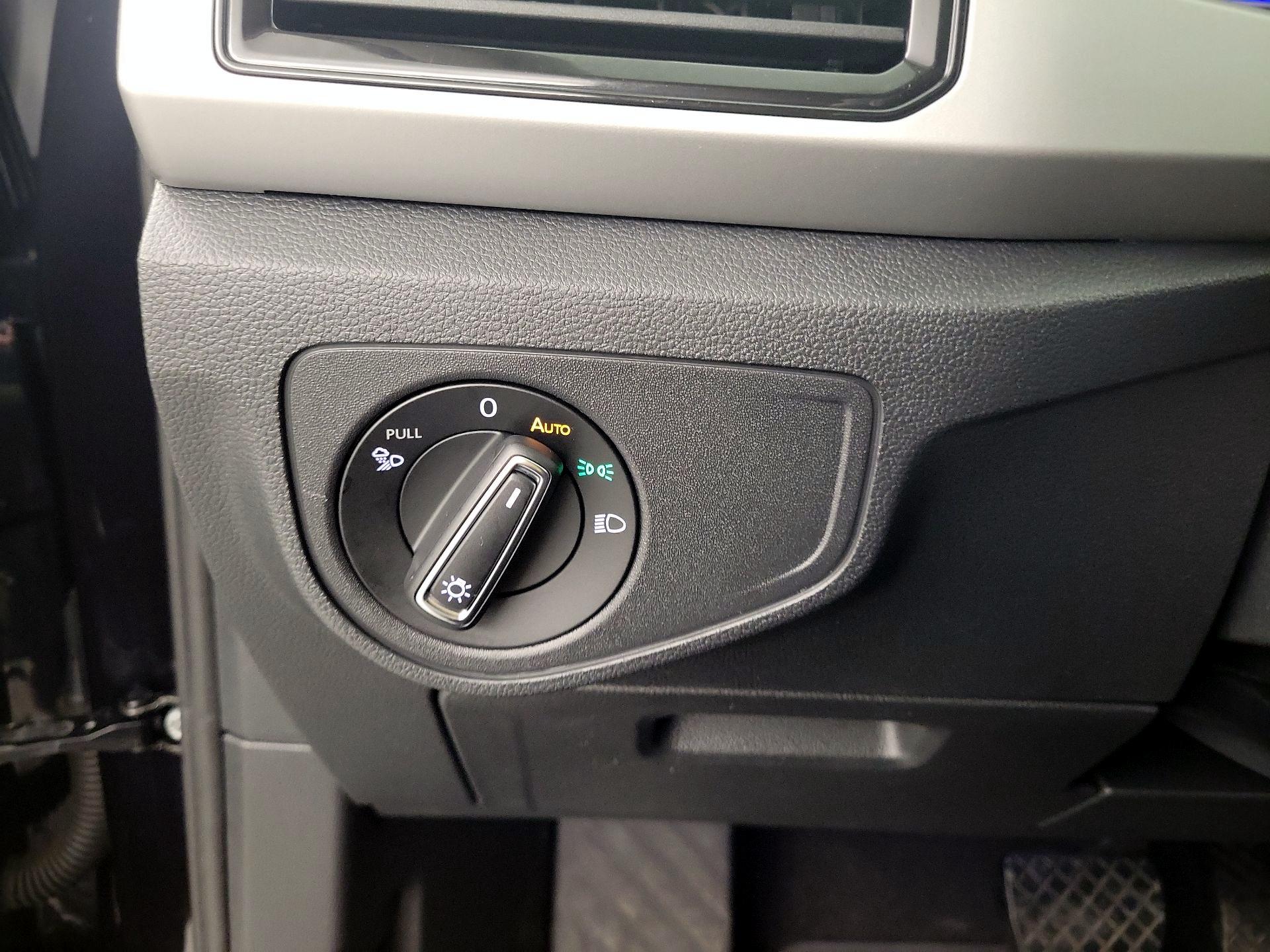 Thumbnail: 2022 Volkswagen Atlas - 11