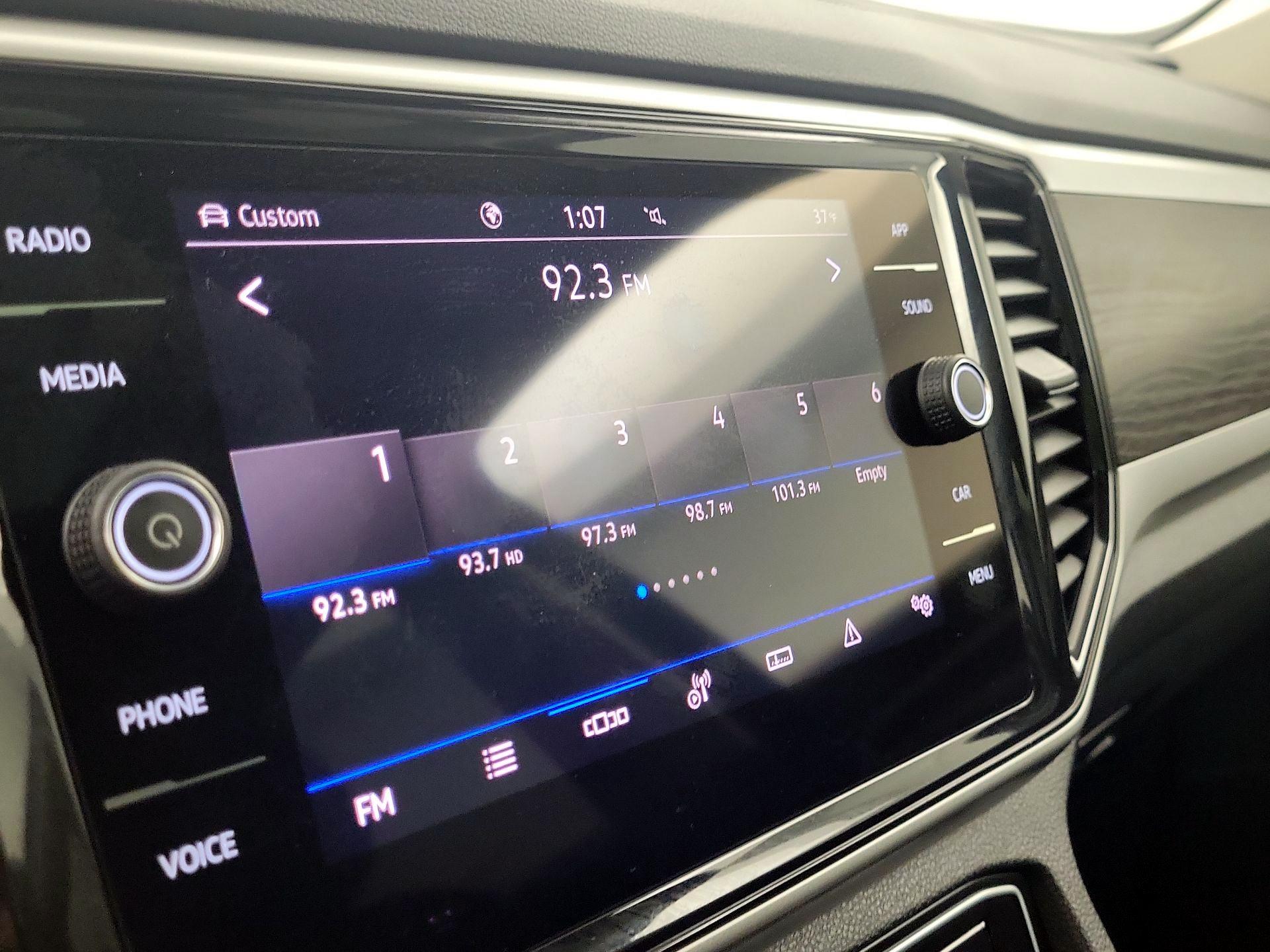 Thumbnail: 2022 Volkswagen Atlas - 13