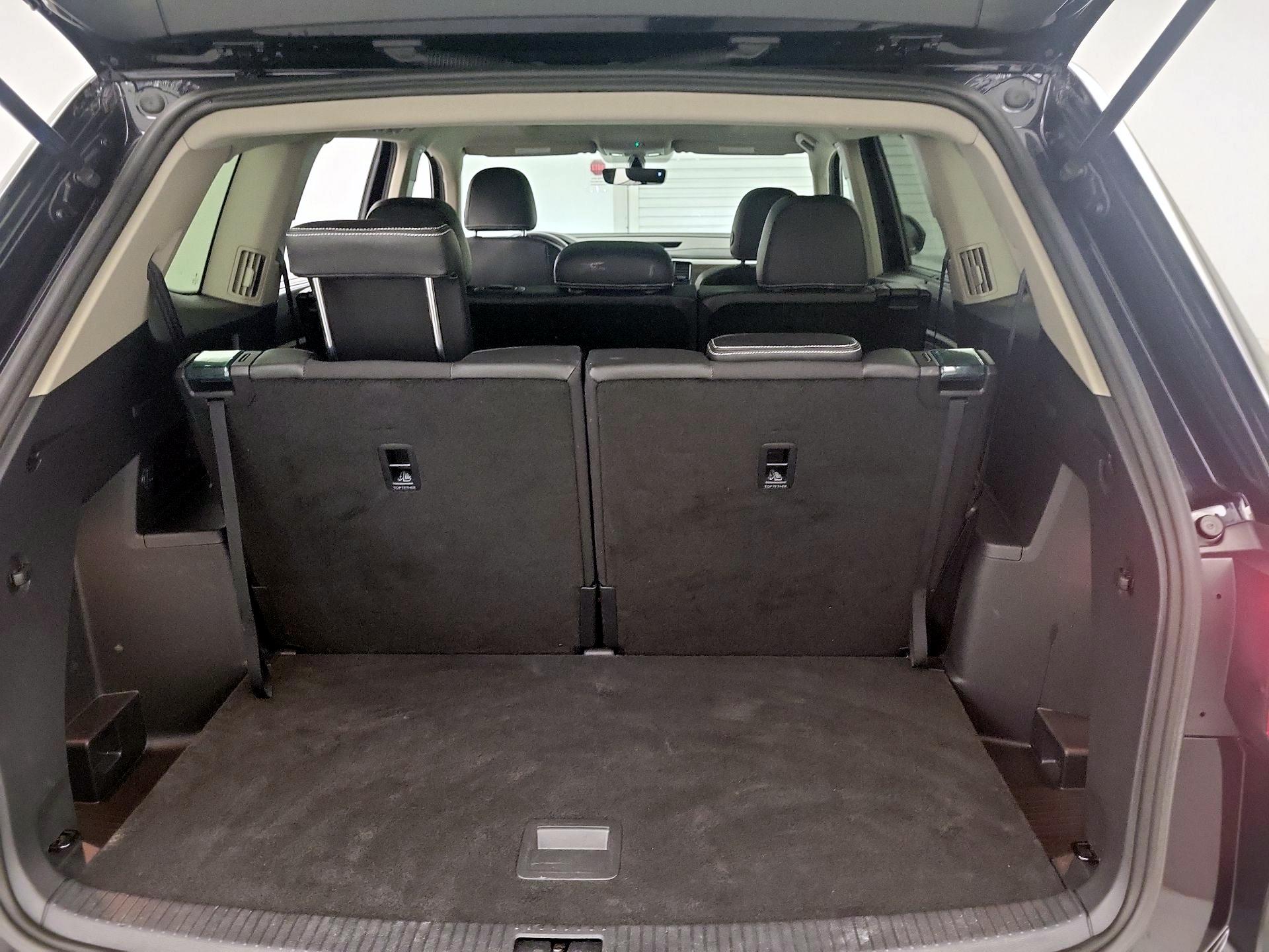 Thumbnail: 2022 Volkswagen Atlas - 20