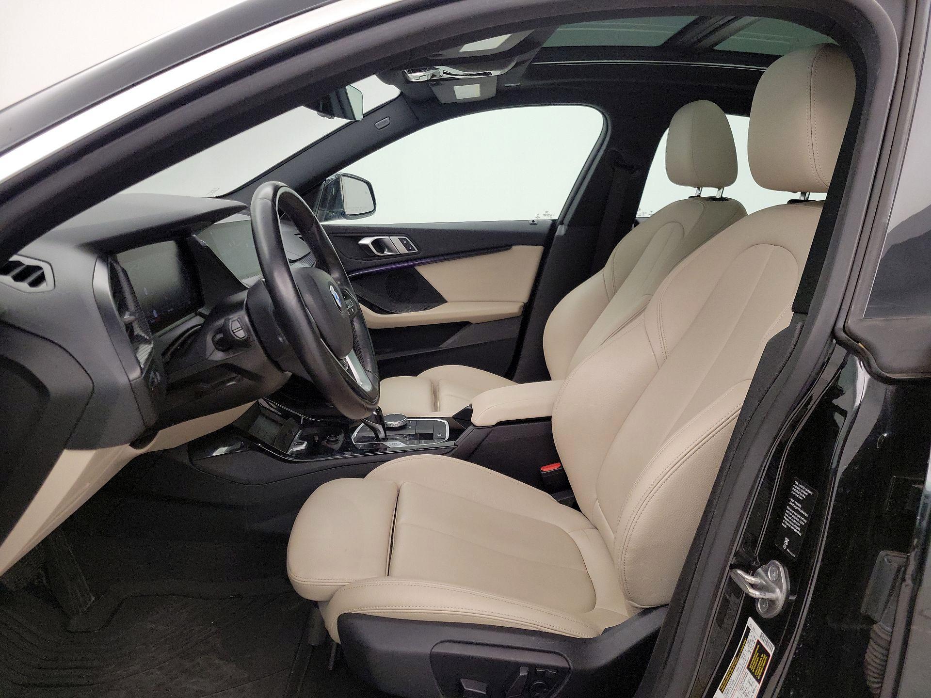 Thumbnail: 2022 Jeep Compass - 11