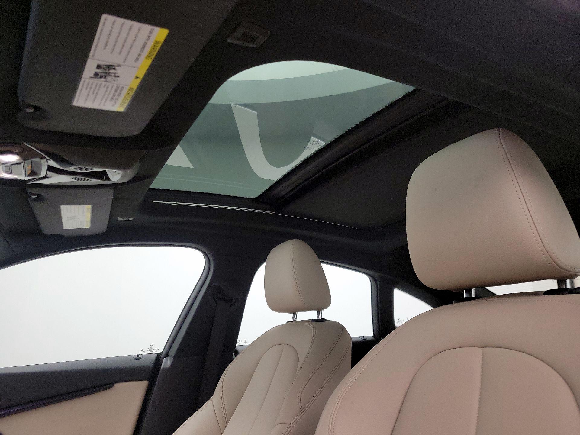 Thumbnail: 2022 Jeep Compass - 20