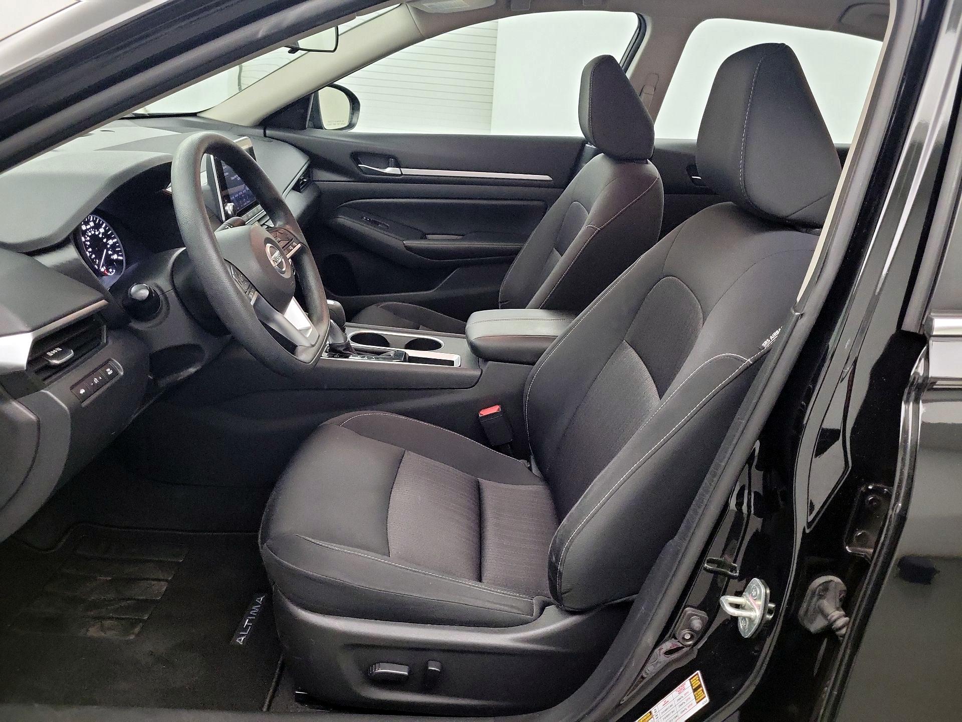 Thumbnail: 2022 Nissan Altima - 9