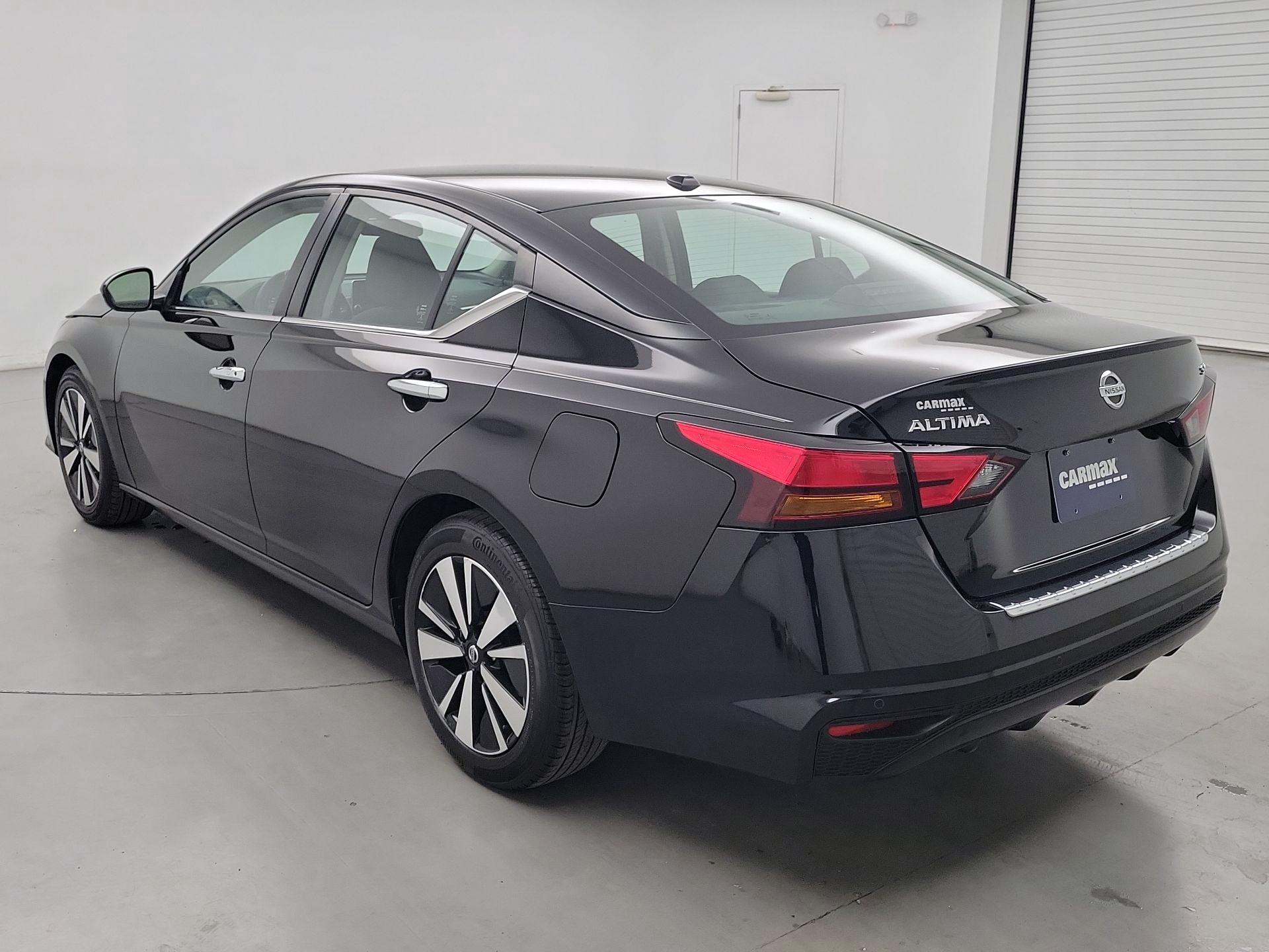 Thumbnail: 2022 Nissan Altima - 7