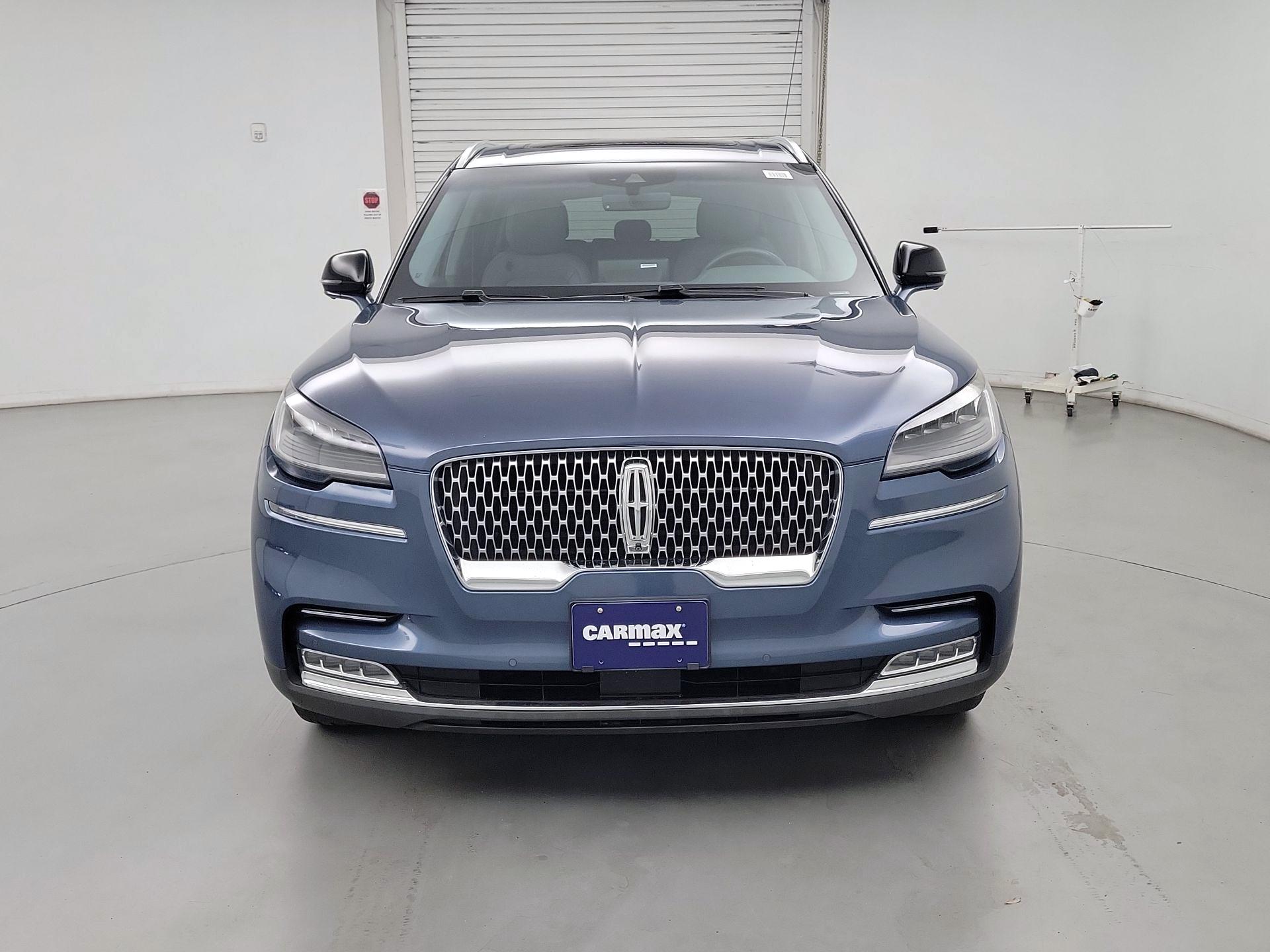 Thumbnail: 2020 Lincoln Aviator - 2