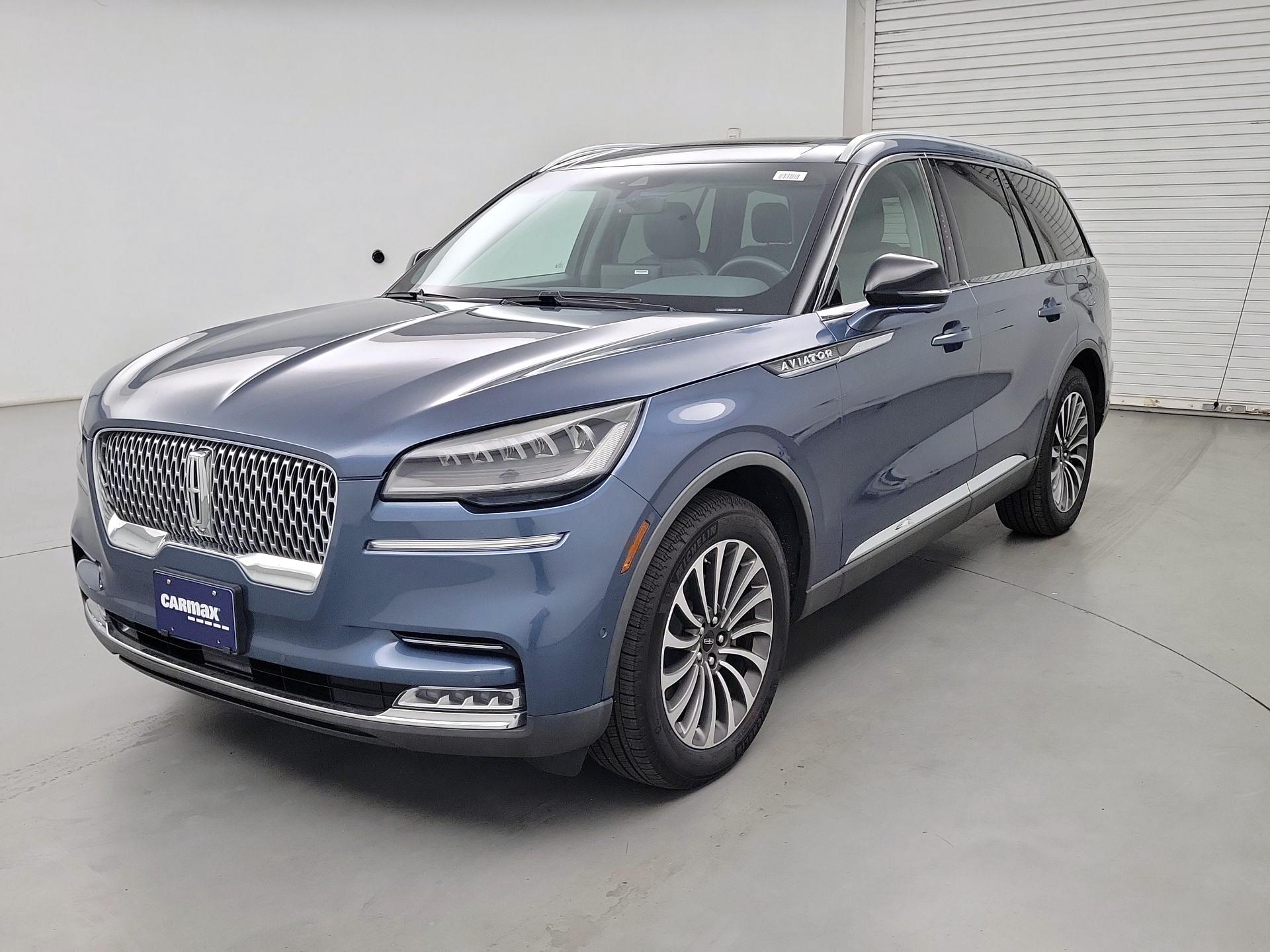 Thumbnail: 2020 Lincoln Aviator - 3