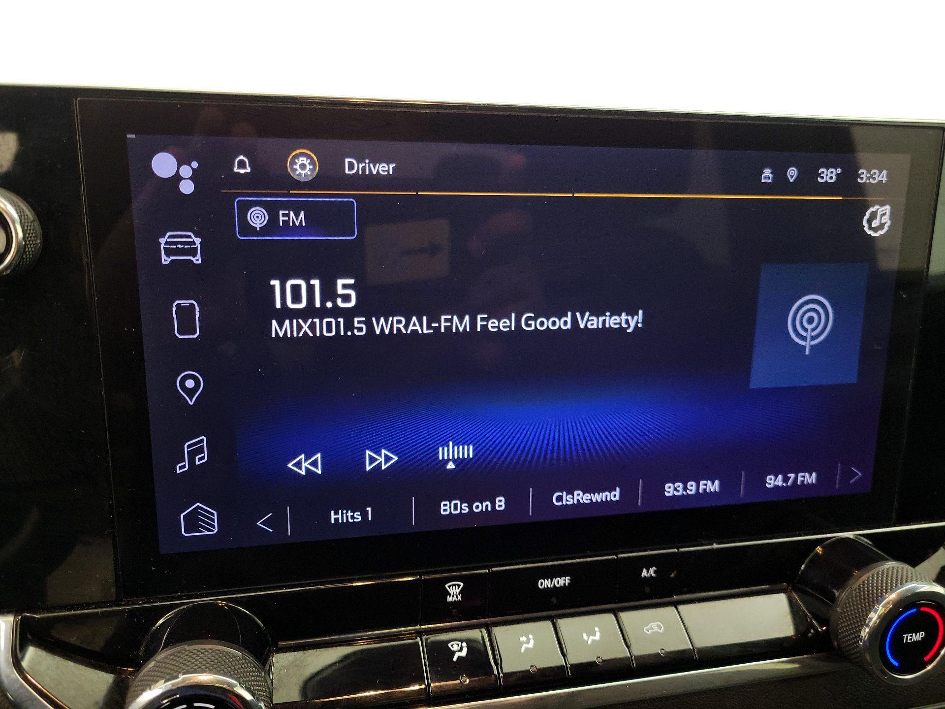 Thumbnail: 2023 Chevrolet Colorado - 15